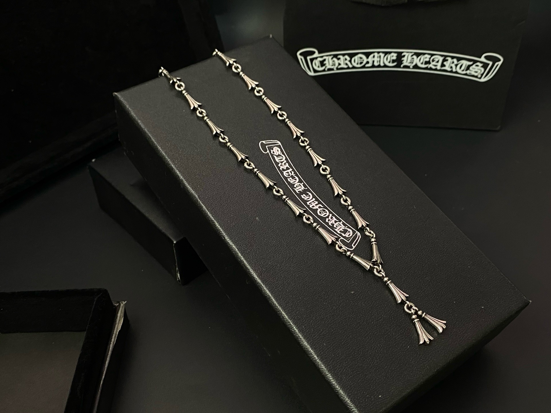🔱Chrome Hearts 克罗心鱼尾一体项链 小众不容易撞款且颜值高的稀有款🧸三节鱼尾作为点睛之笔给