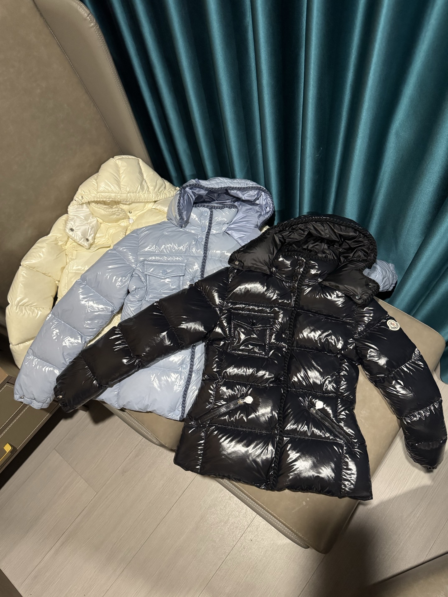Glossy Hooded Puffer Jacket