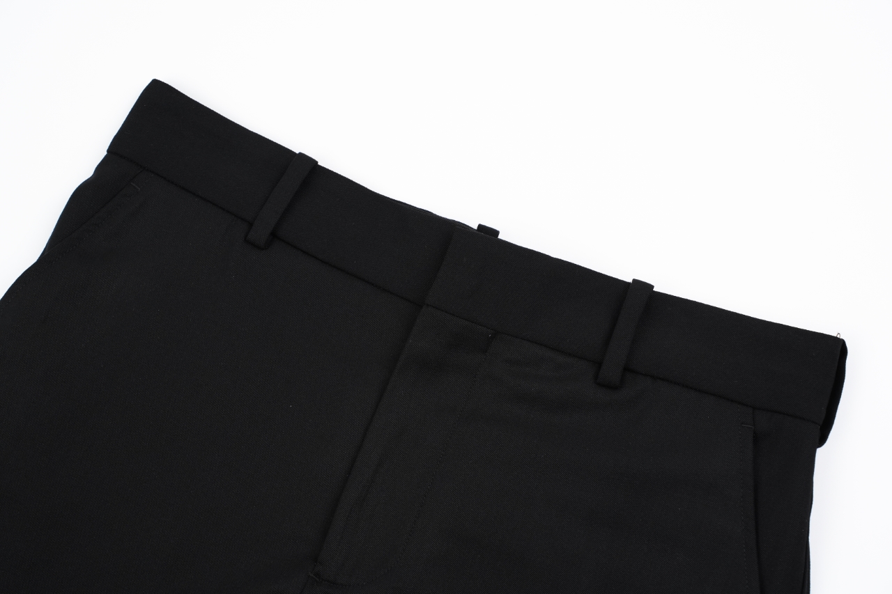 LV羊毛休闲短裤 黑色 面布:精纺高品质左斜纹羊毛布-莆田鞋,莆田鞋货源,高仿鞋,高仿鞋货源,安福档口,莆田高仿鞋,莆田鞋批发,高仿鞋批发,莆田高仿运动鞋,高仿运动鞋,莆田运动鞋 LV羊毛休闲短裤 黑色 面布:精纺高品质左斜纹羊毛布