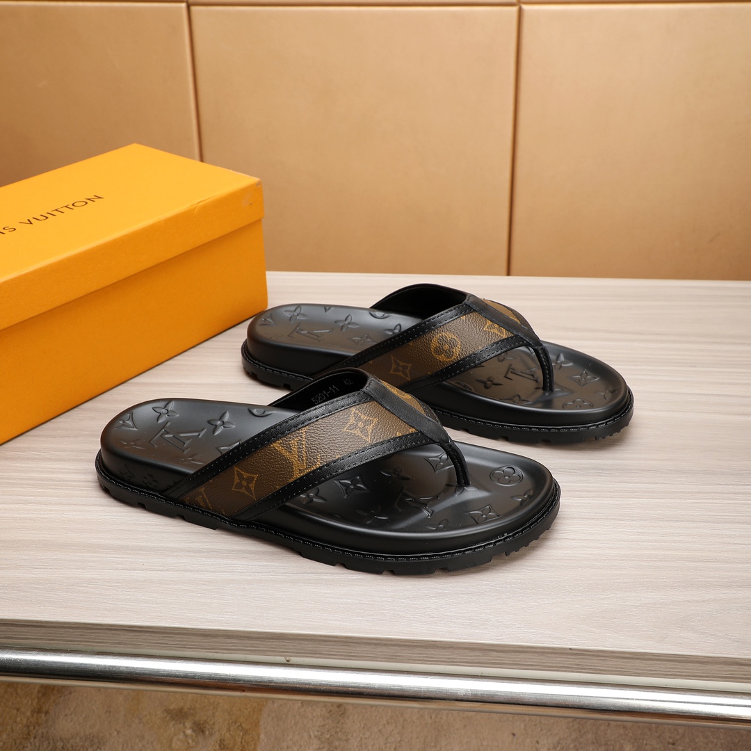 Louis Vuitton Stylish Leather Thong Sandals for Men - Comfort & Style 2 i1721058317 3442 1