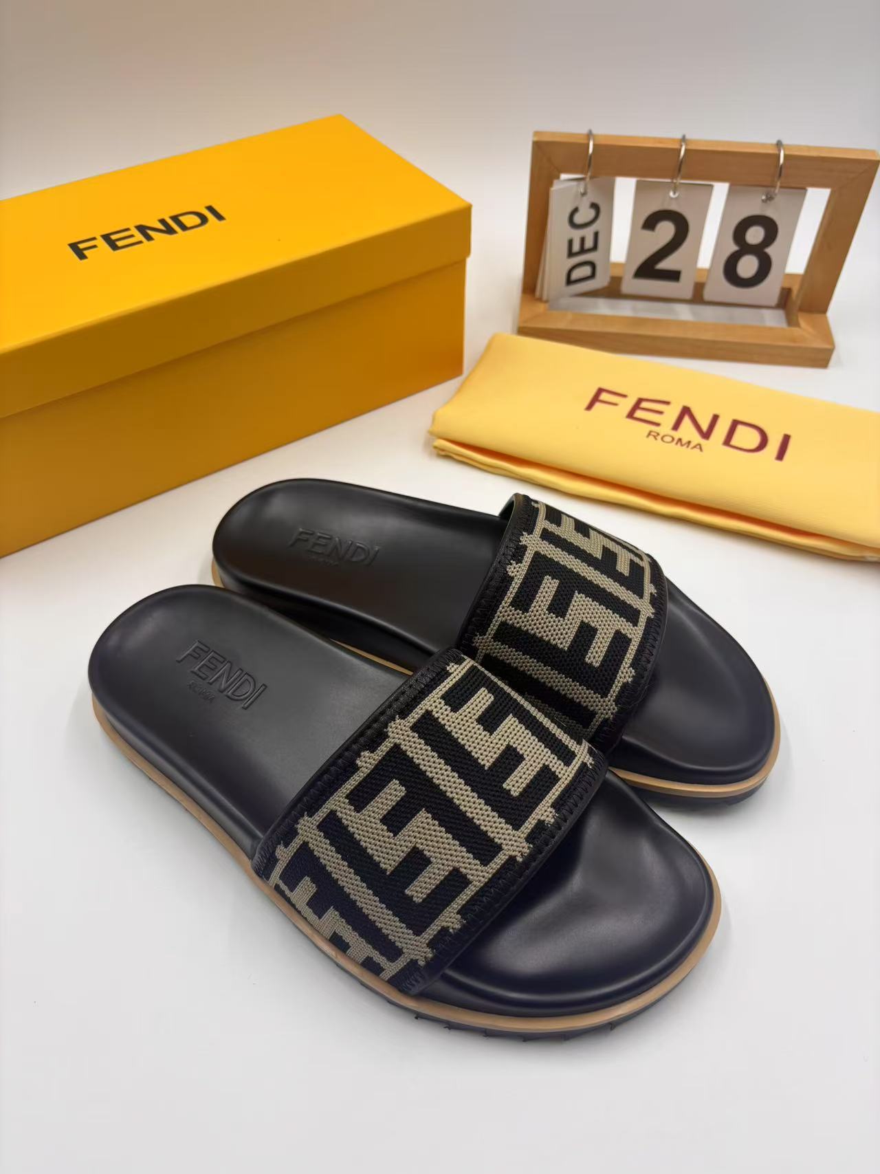 Fendi Men's FF Motif Slides Comfortable Casual Summer Beach Sandals 3 i1742745684605 7817 0 1