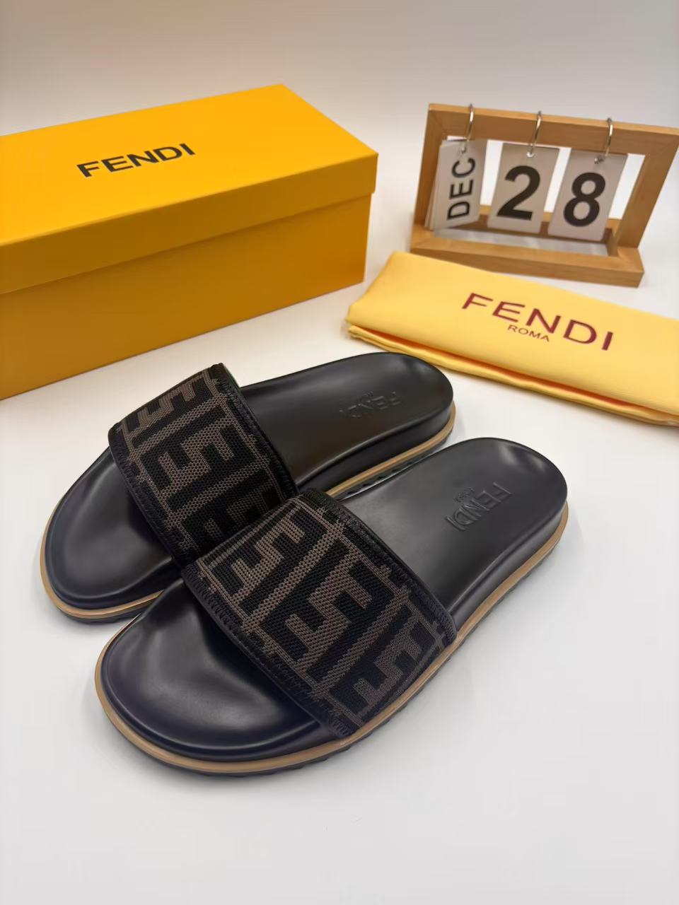 Fendi Men's FF Logo Slide Sandals | Comfortable and Stylish Summer Footwear 4 i1742745708392 496 0 2