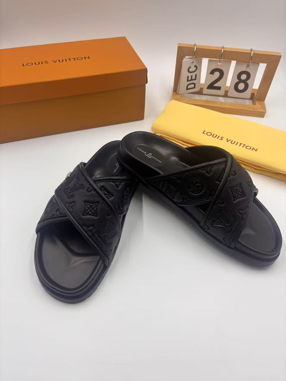 Louis Vuitton Men's Black Leather Casual Business Style Sandals Slides 5 i1742746250642 441 0 3