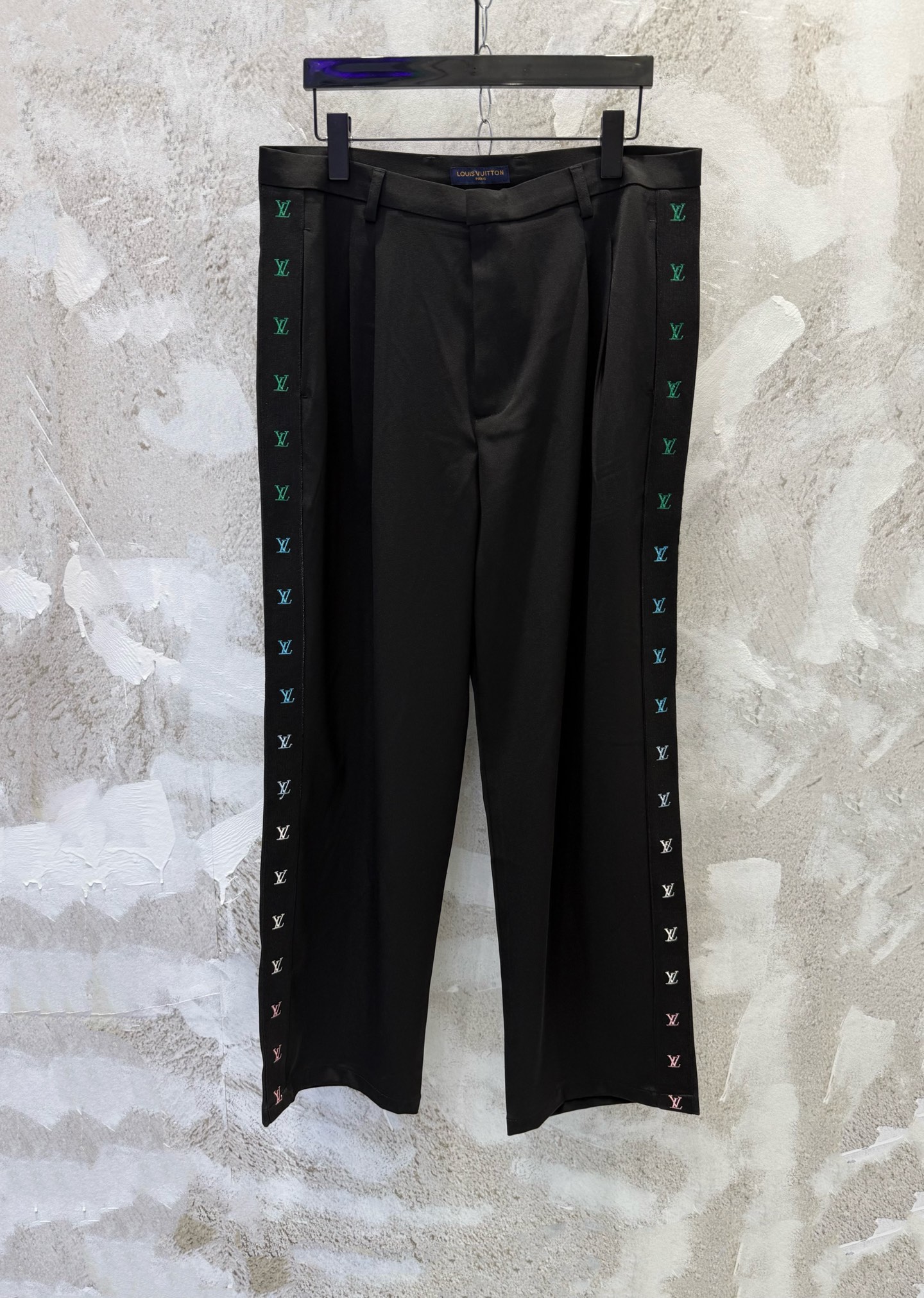 P138 1V pantalones y pantalones de traje casual con LOGO bordado con correas degradadas. Tela utilizada: tela de traje …