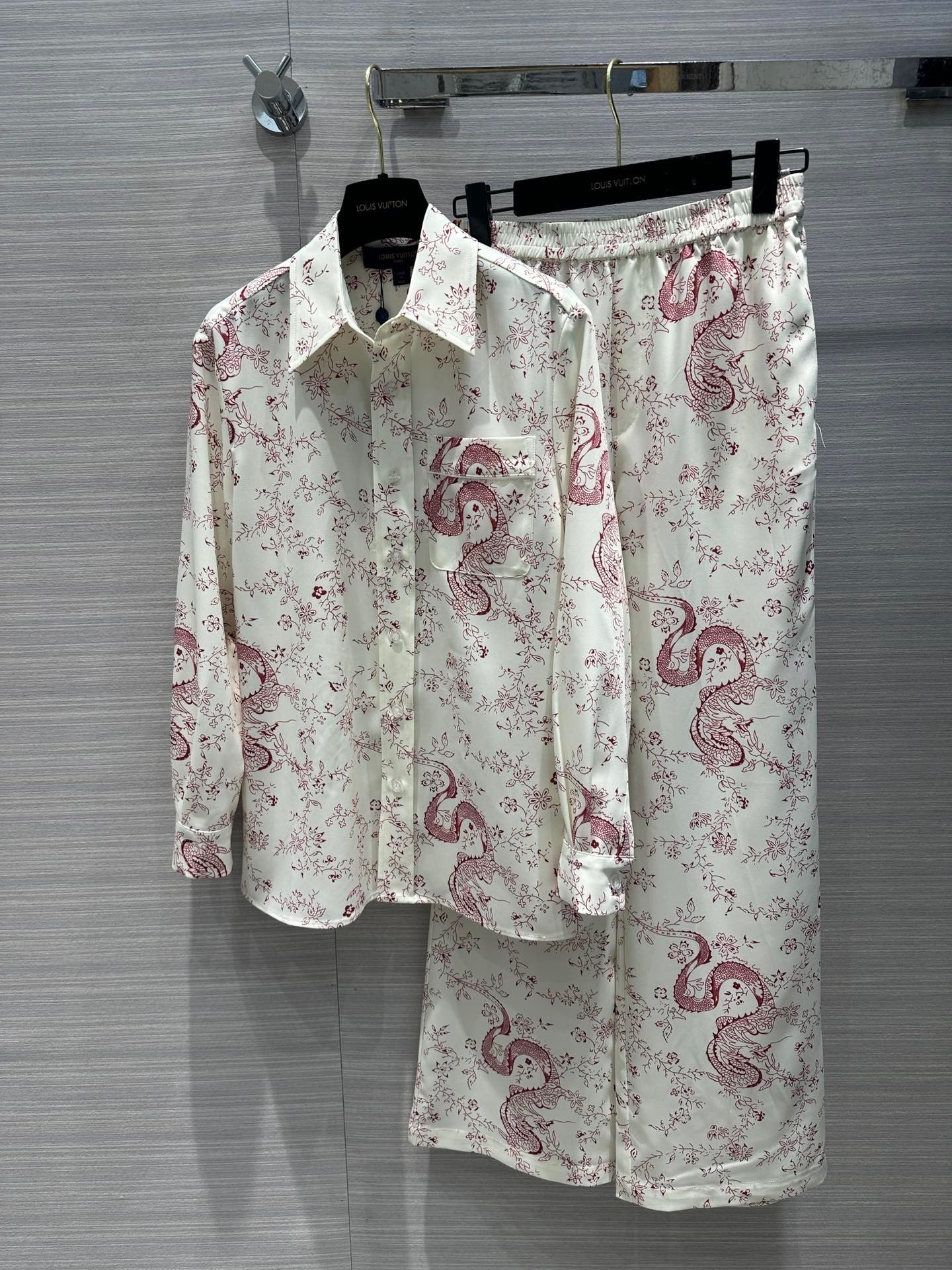 Sell High Quality
 Louis Vuitton Clothing Pajamas Wholesale China
 Printing Spring Collection Wide Leg