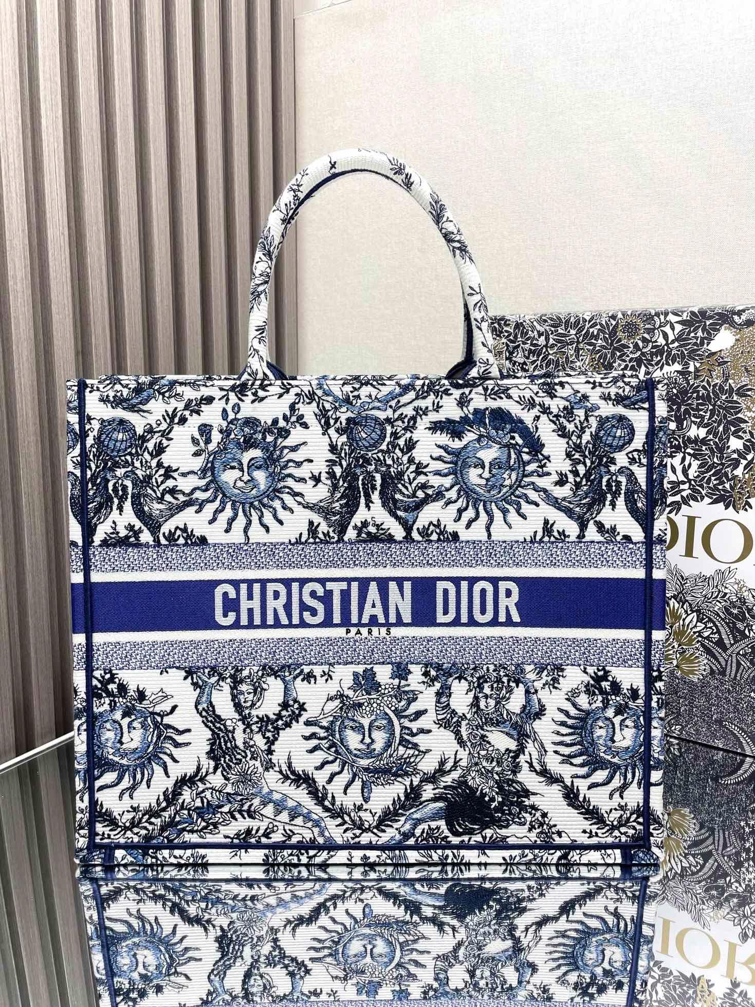 Every Designer
 Dior Book Tote Handbags Tote Bags Embroidery Fashion