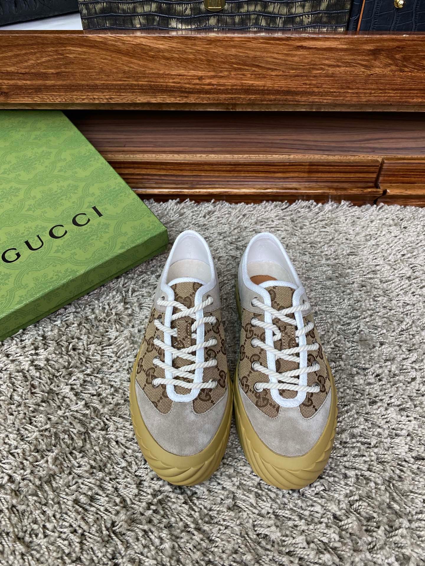 Gucci Scarpe Sneaker Arancia Unisex Tessuto Nylon Pantaloni da tuta