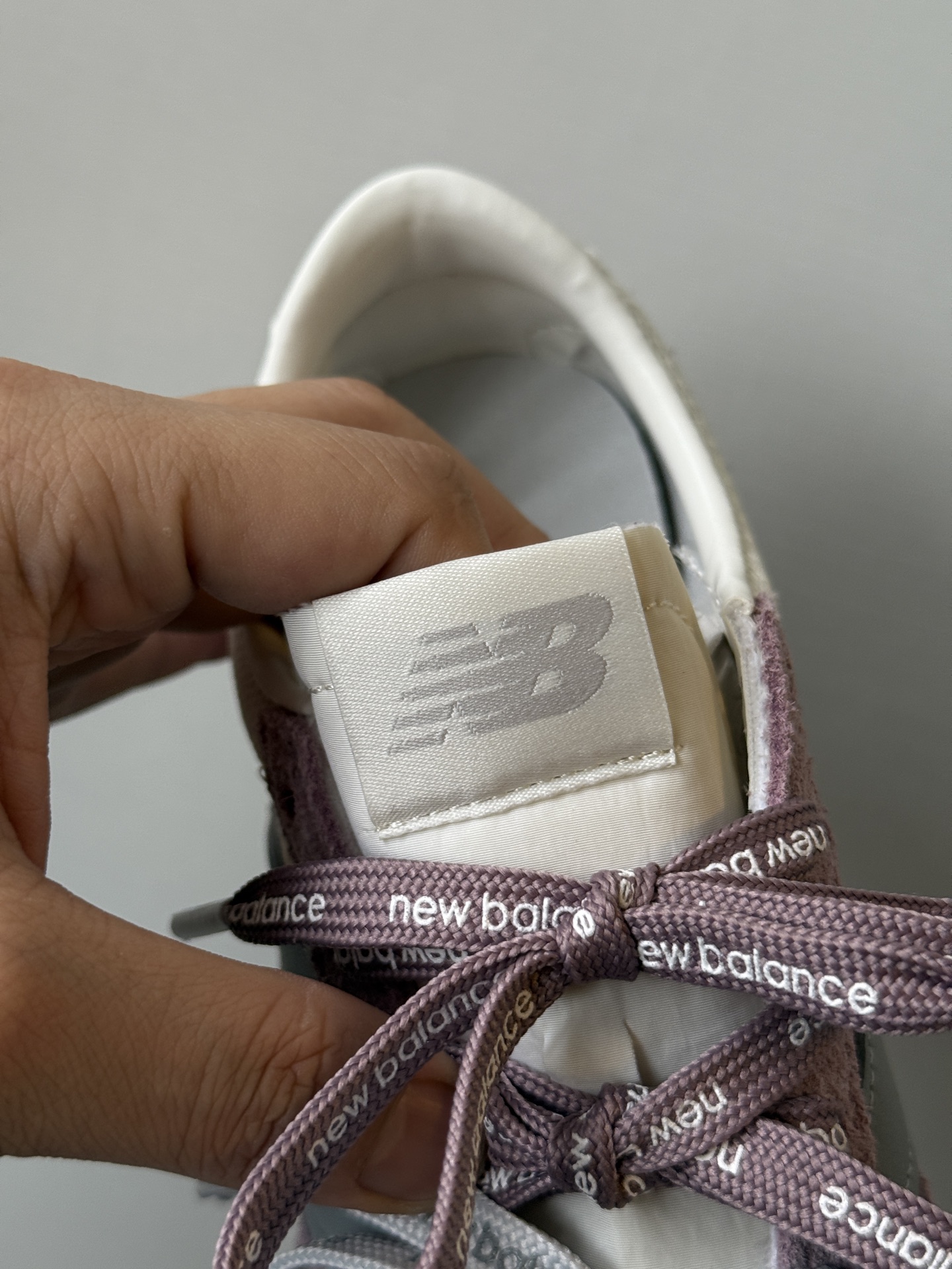 💰420 裸鞋圈最强New Balance NB 471 米紫

20+验真配色内部供应 目前稳定验真
东莞原厂鞋面合成市场最强批次
东莞原面合成 随意对比 正确鞋面皮质分分钟吊打市场 也是目前市场唯一一批正品皮质 市场其它均为错版
市场唯一的半原装NB 
定制原厂NB过验标 
可过人工鉴定师 
可过国外紫光测试
定制产品仅内供销售 这批是随便放 随便卖

U471AL