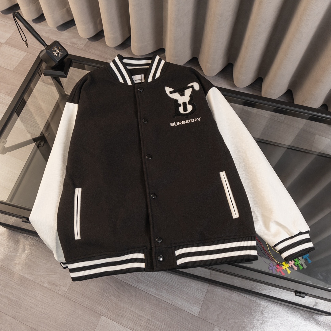 Versión superior - BURBERRY➡️Burberry 2023ss chaqueta de béisbol de la colección del Año del Conejo, pedido del molde o…