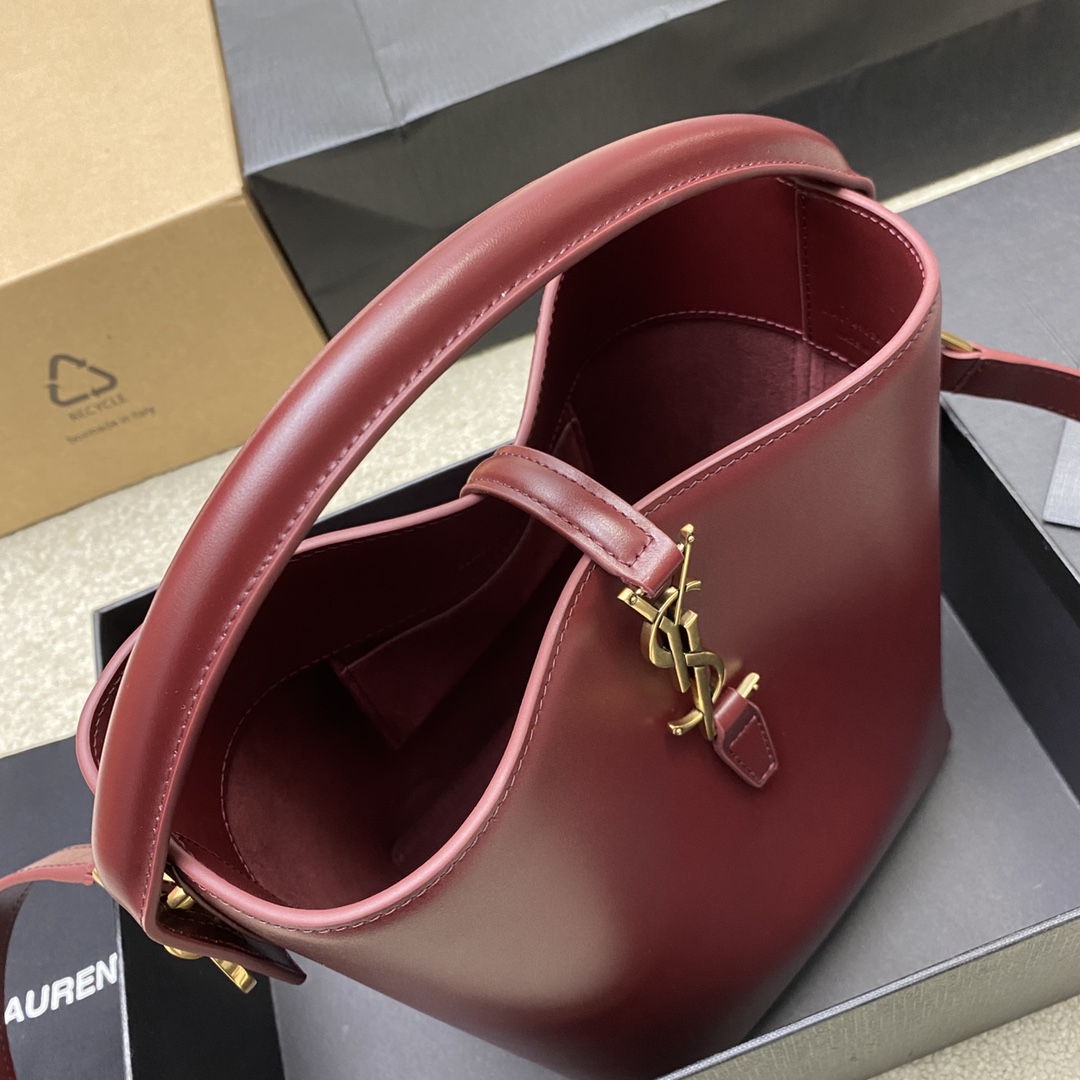 Givenchy 小号枣红平纹/金 、精品专供 5À7系列之小号水桶包 超 水桶包带手提_全新新款包型