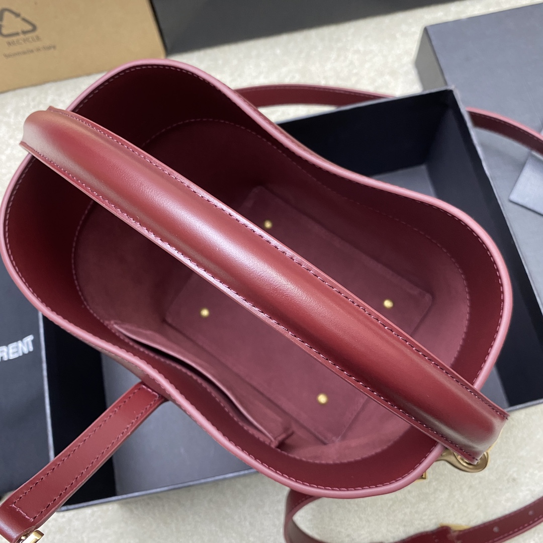 Givenchy 小号枣红平纹/金 、精品专供 5À7系列之小号水桶包 超 水桶包带手提_全新新款包型