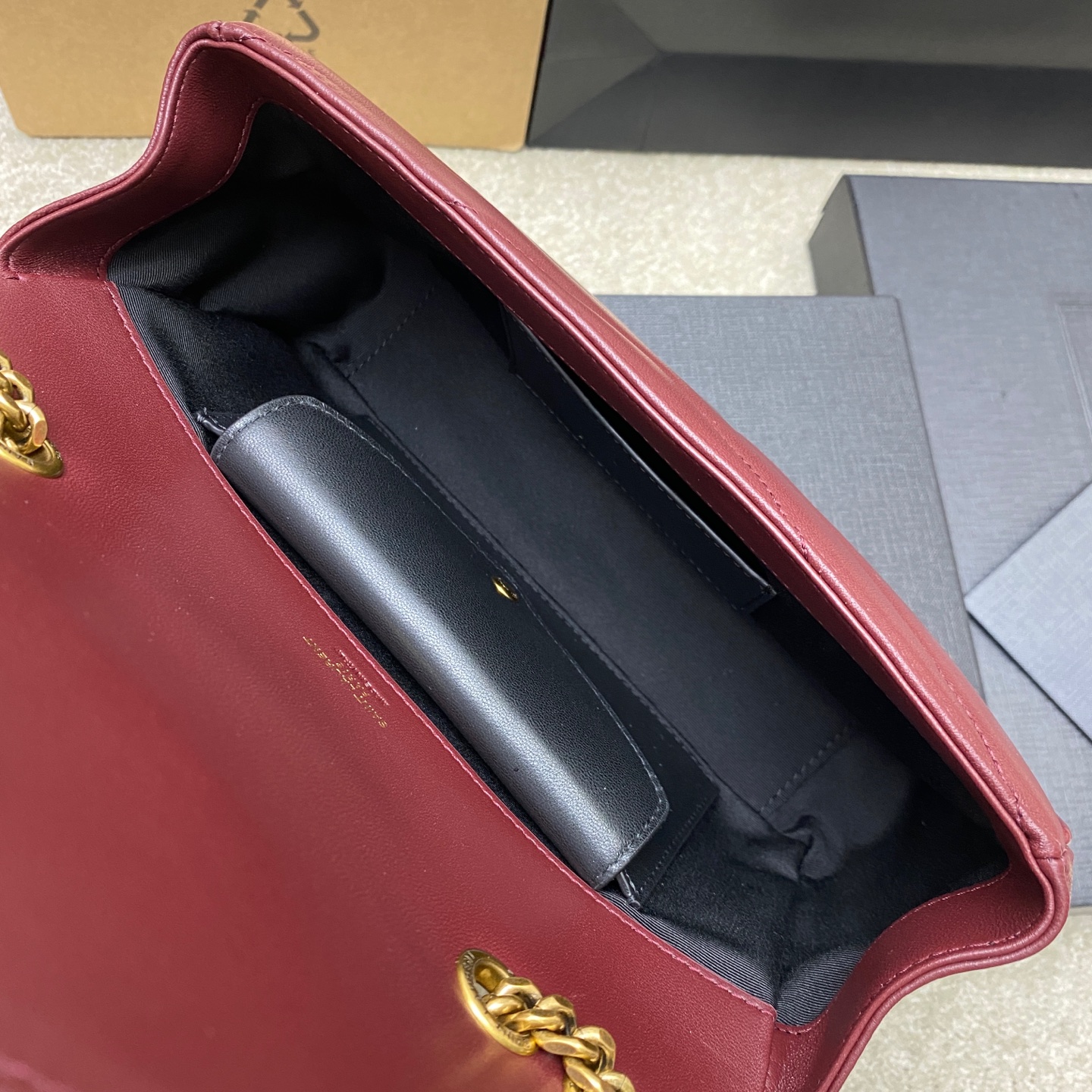 Saint Laurent LouLou Small Bag In Red Leather With Gold Hardware 8 i1736581612855 3712 0 7