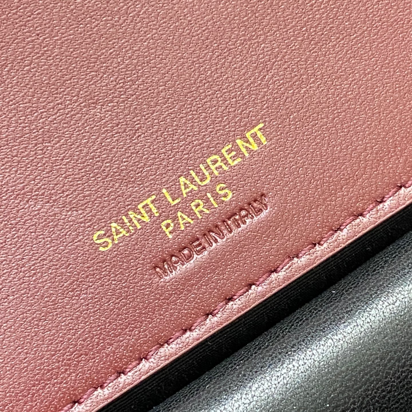 Saint Laurent LouLou Small Bag In Red Leather With Gold Hardware 9 i1736581613249 529 0 8