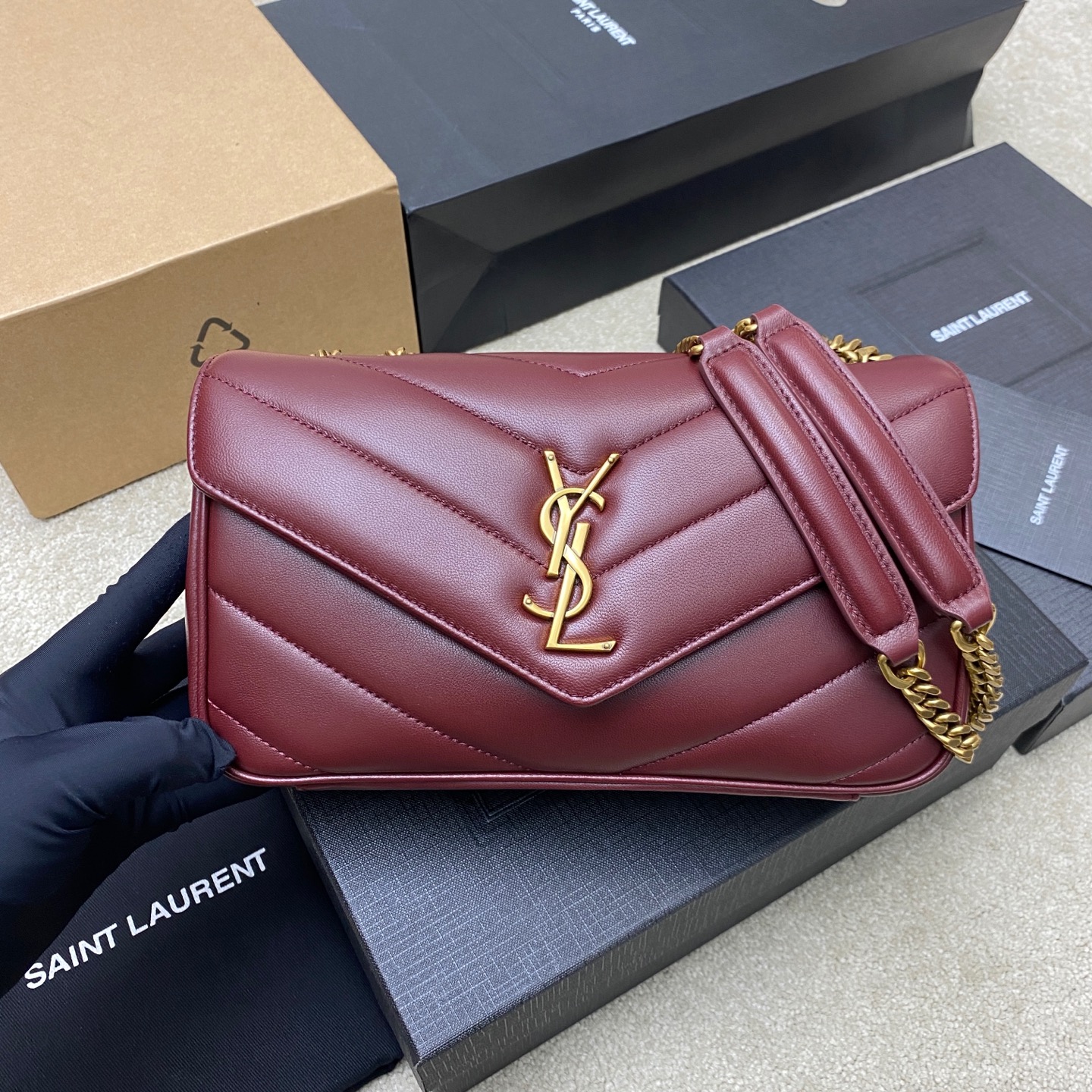 Saint Laurent LouLou Small Bag In Red Leather With Gold Hardware 1 i1736581613570 702 0 0