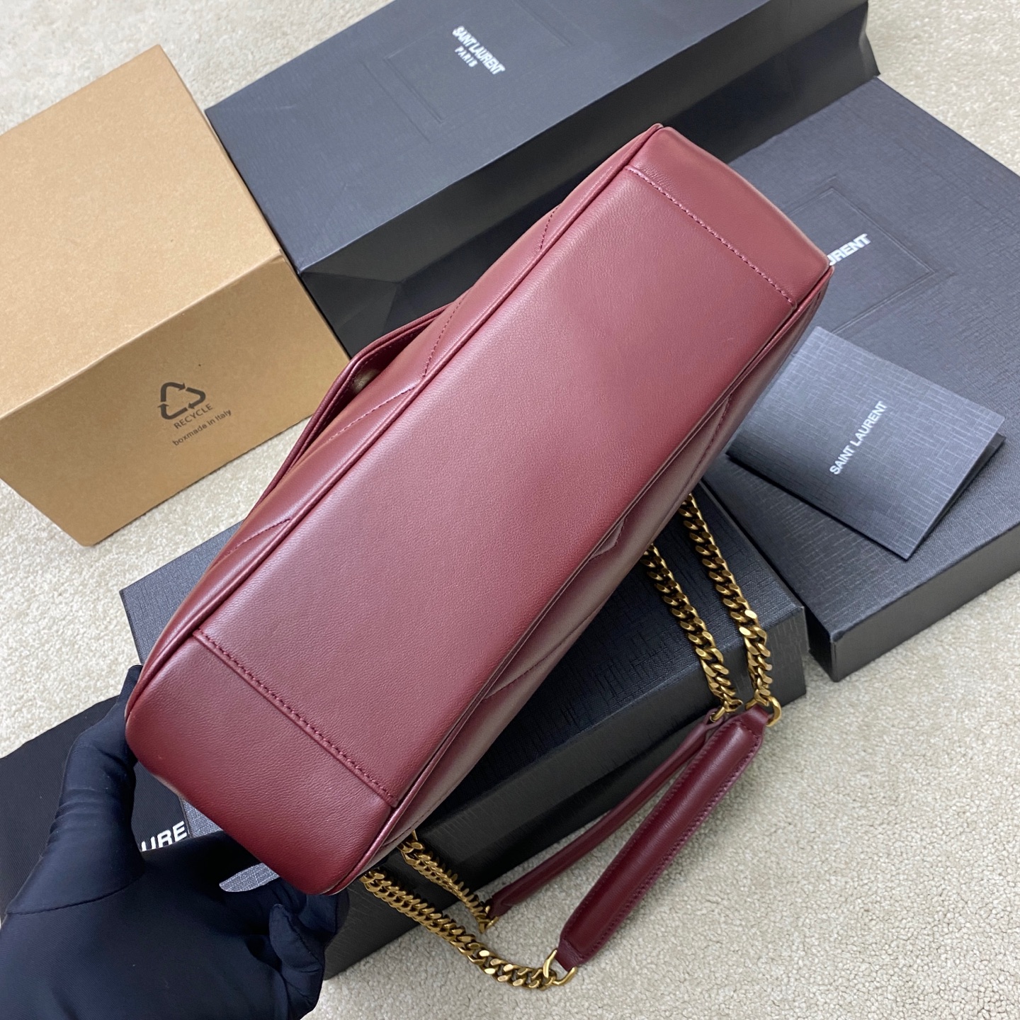Saint Laurent Loulou Medium Chain Bag in Red Leather with Gold Hardware 5 i1736581752314 2131 0 3