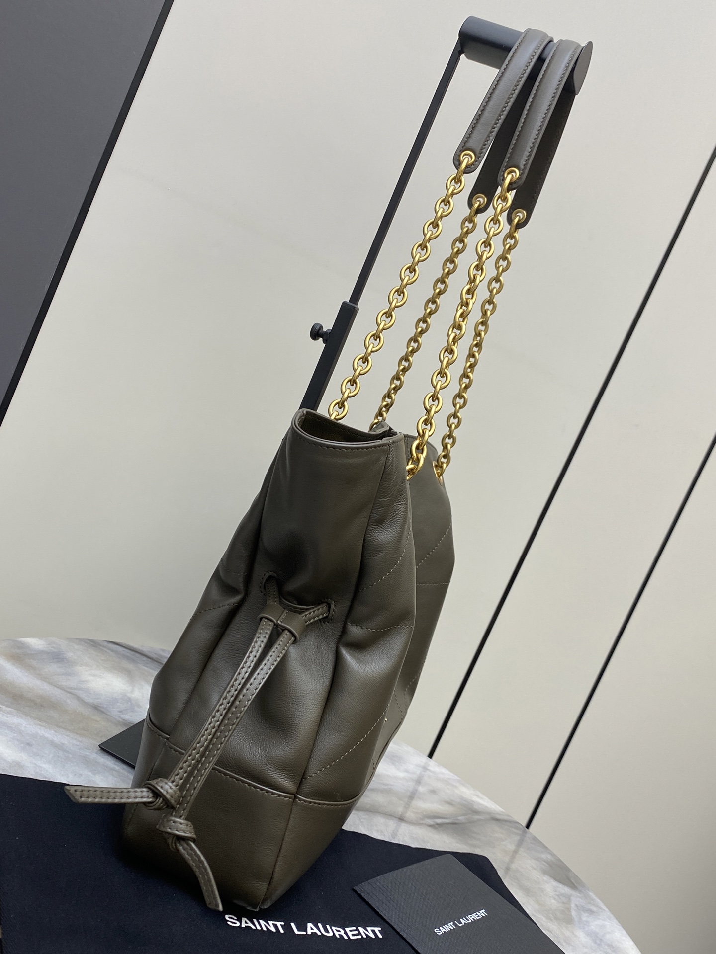 Yves Saint Laurent Jamie 4.3 Small Leather Shoulder Bag - Green 3 i1742742152101 8061 0 2