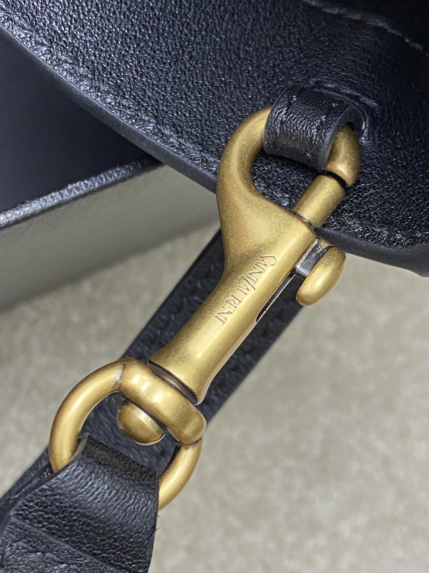 Yves Saint Laurent Black Leather YSL Logo Tote Bag - Unisex Design 6 i1742743128767 6974 0 4