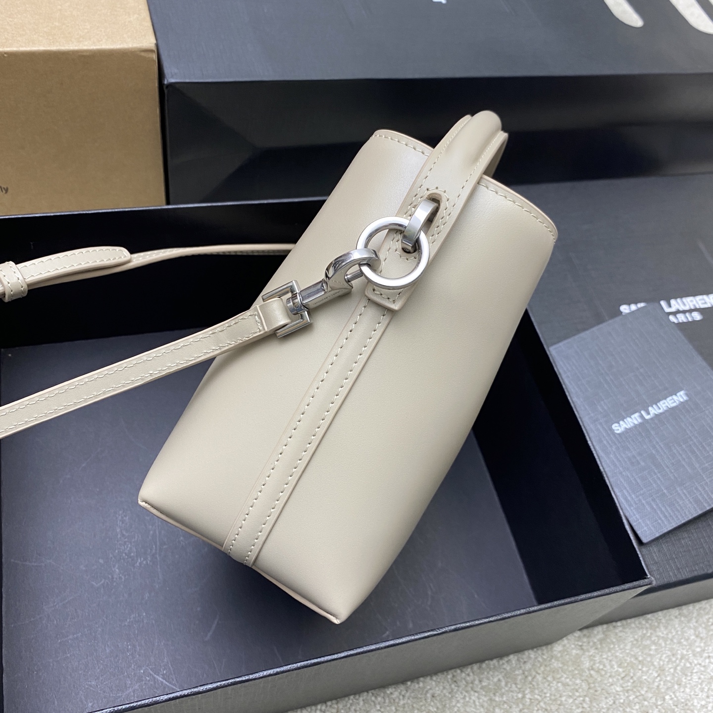 Yves Saint Laurent Le 37 Mini Bucket Bag in Sea Salt Gray Leather 4 i1742911693290 5687 0 2
