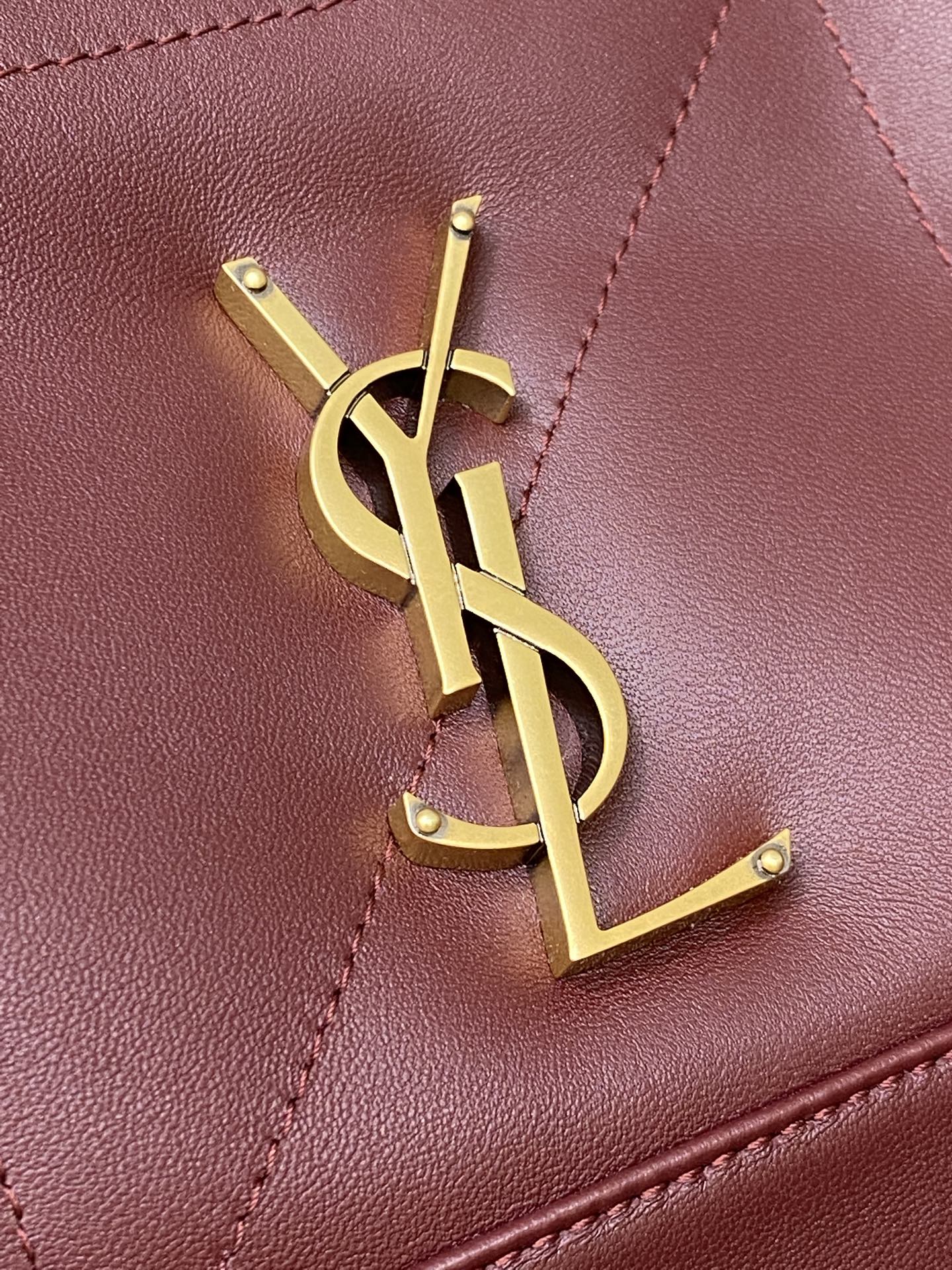 Yves Saint Laurent Jamie 4.3 Large Pochon Burgundy Leather Shoulder Bag 6 i1743173246995 5002 0 4