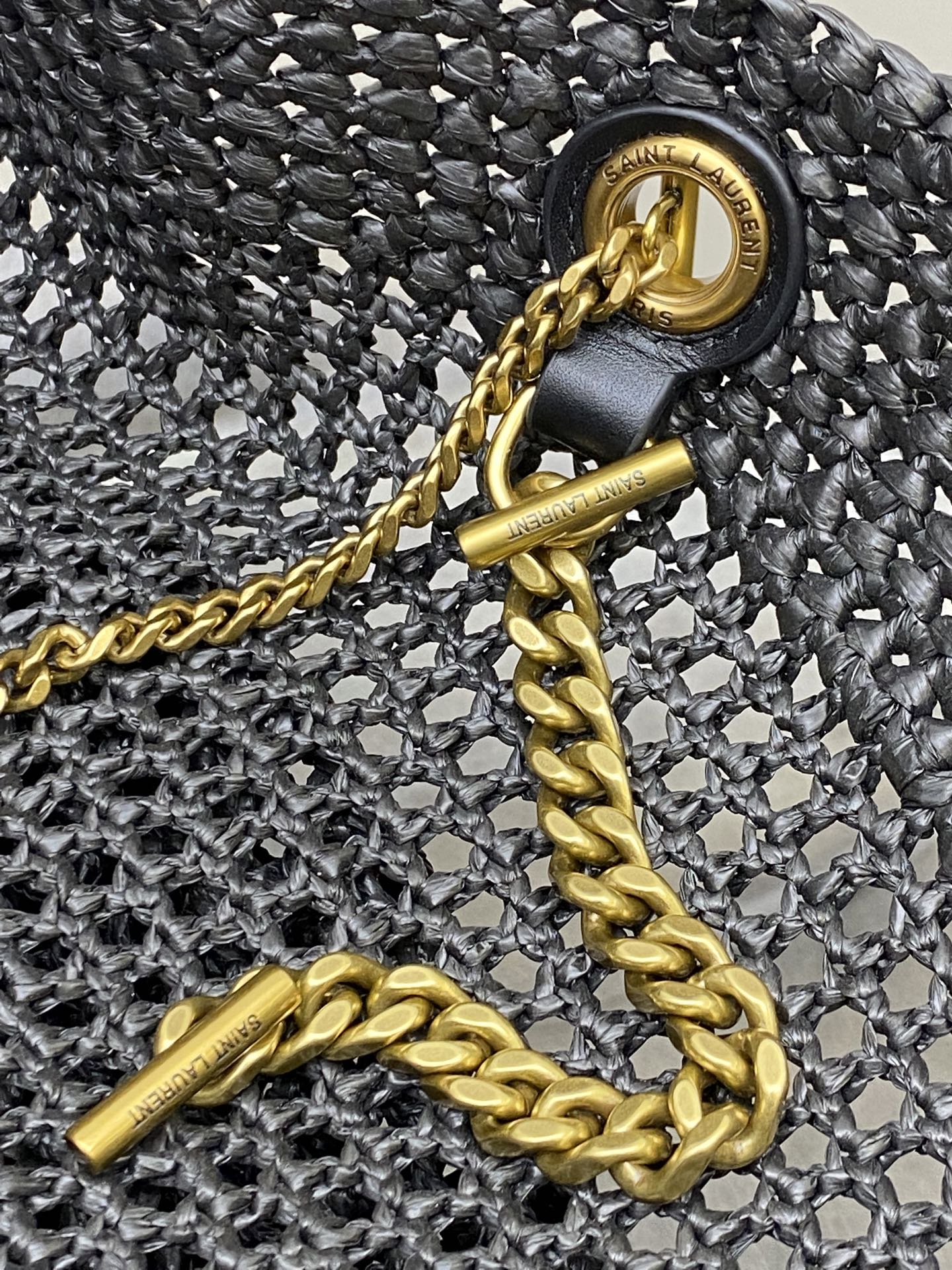 Saint Laurent 编织拉菲草/金 满满的 艺术气息 拉菲草编织 非常扎实 法式慵懒风 造型感流畅