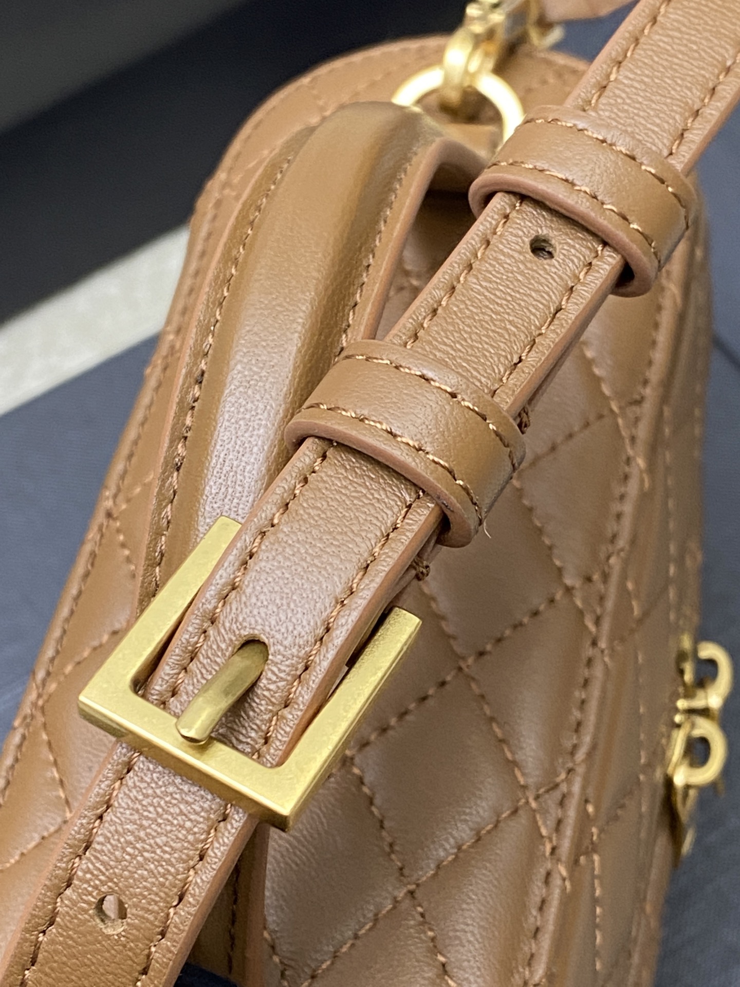 高級ブランド ミニ羊皮革手拿包 - 多機能デザイン&エレガントなディテール