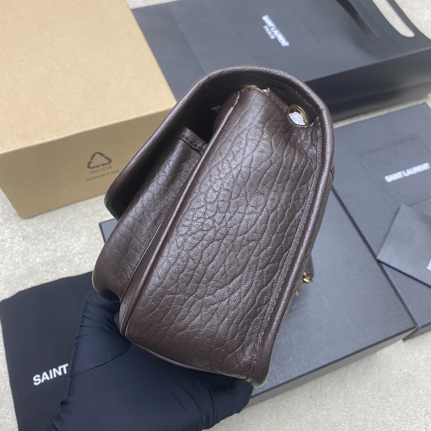 Saint Laurent 大象纹咖啡红/金 新款大象纹小号NIKai正面翻盖手袋 饰以金属 LE CASSANDRE