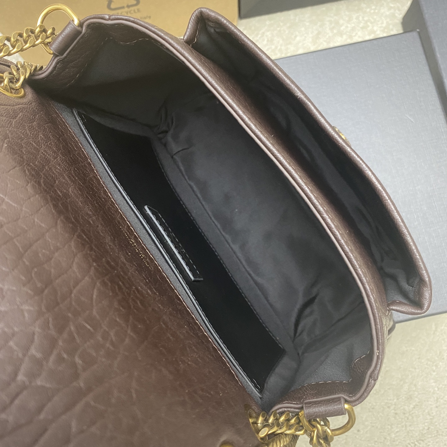 Saint Laurent 大象纹咖啡红/金 新款大象纹小号NIKai正面翻盖手袋 饰以金属 LE CASSANDRE