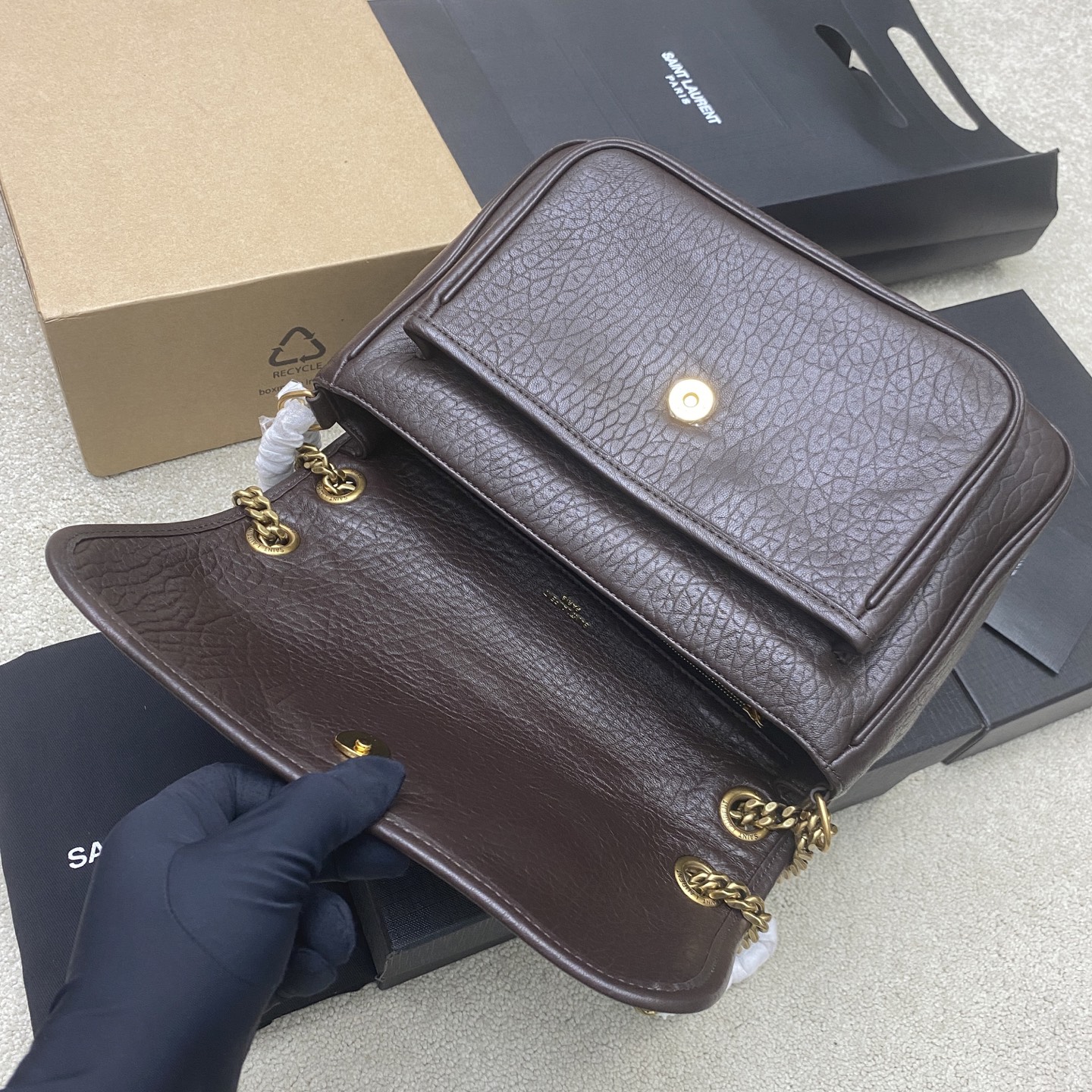 Saint Laurent 大象纹咖啡红/金 新款大象纹NIKai正面翻盖手袋 饰以金属 LE CASSANDRE