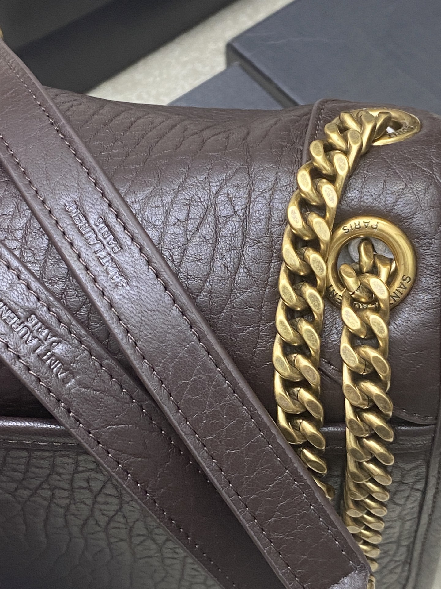 Saint Laurent 大象纹咖啡红/金 新款大象纹NIKai正面翻盖手袋 饰以金属 LE CASSANDRE