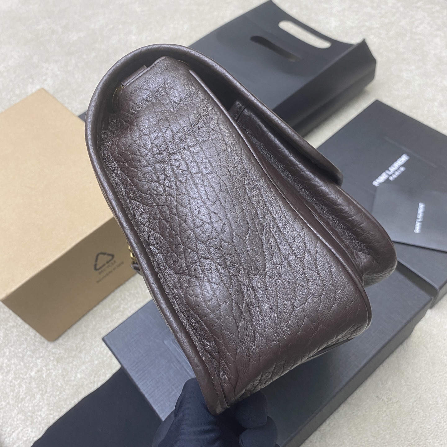Saint Laurent 大象纹咖啡红/金 新款大象纹NIKai正面翻盖手袋 饰以金属 LE CASSANDRE