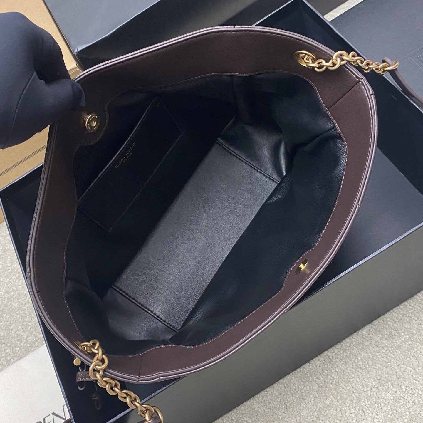 Givenchy 小号咖啡羊皮/古金 最新斜跨福袋小号 了 福袋新尺寸好可爱 一起来种草吧 Jamie 4