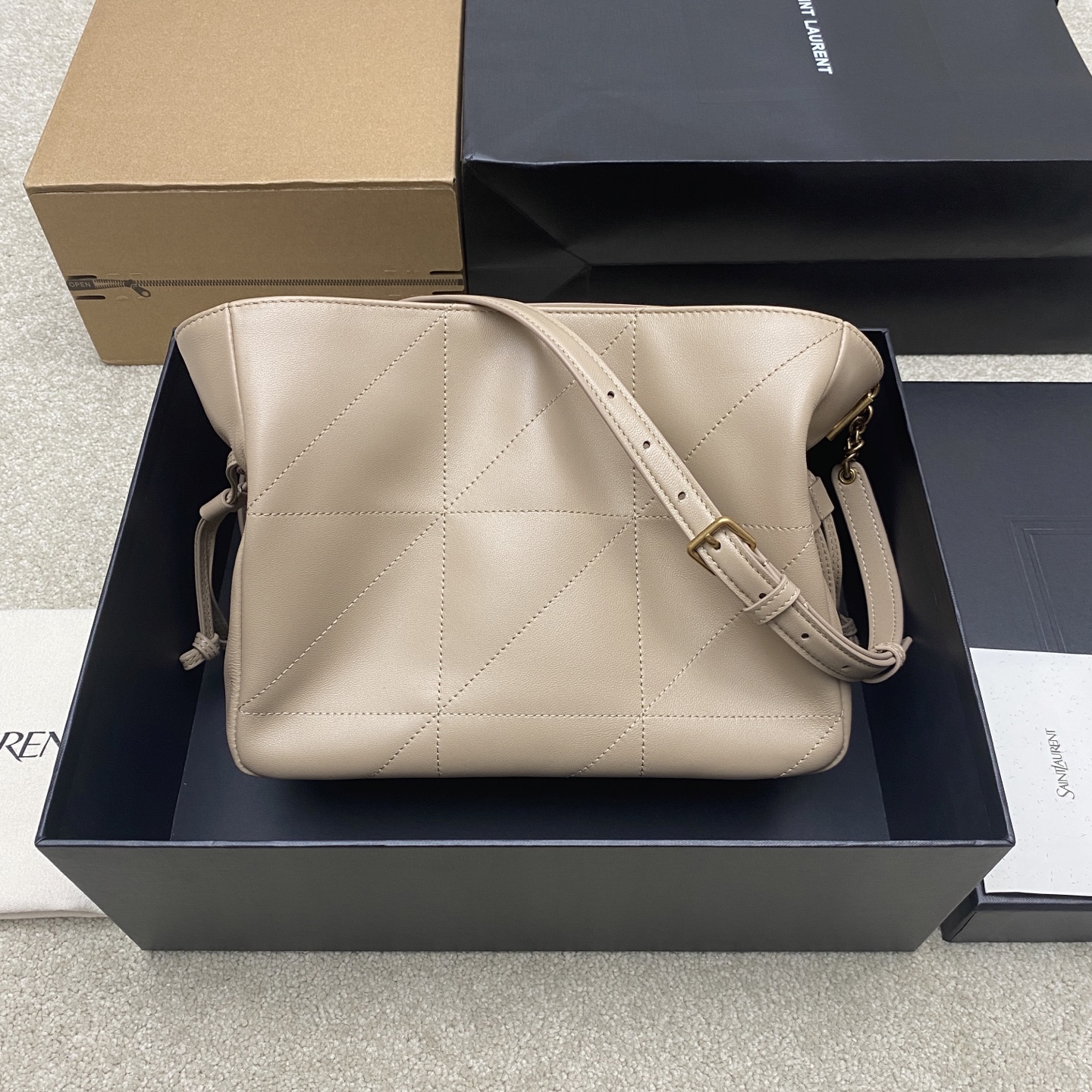Givenchy 小号杏色羊皮/古金 最新斜跨福袋小号 了 福袋新尺寸好可爱 一起来种草吧 Jamie 4