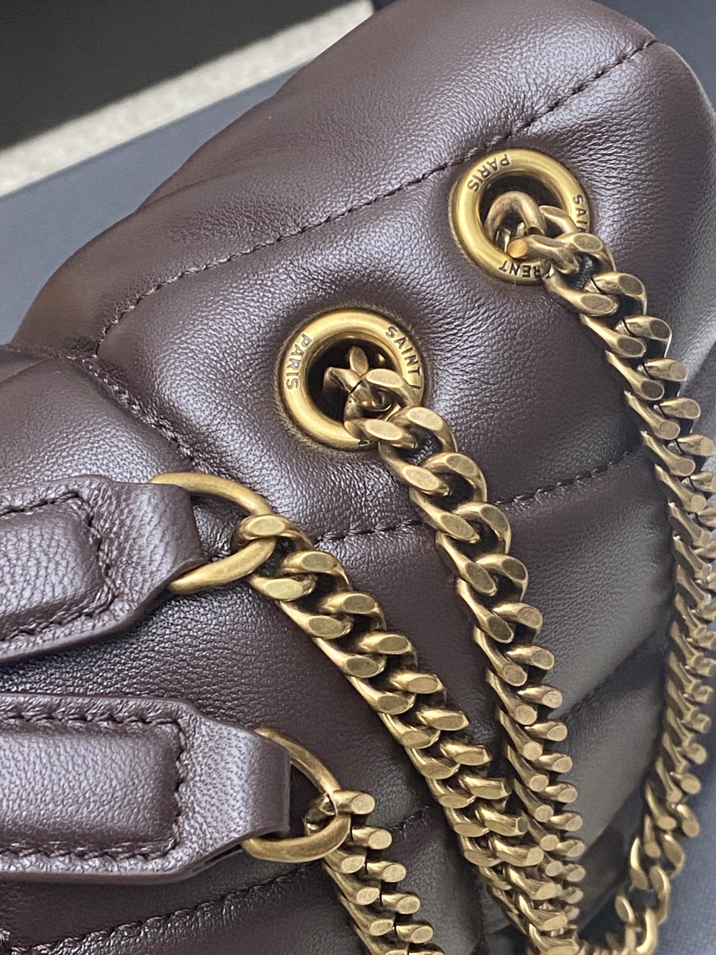 Saint Laurent 迷你咖啡羊皮/古金