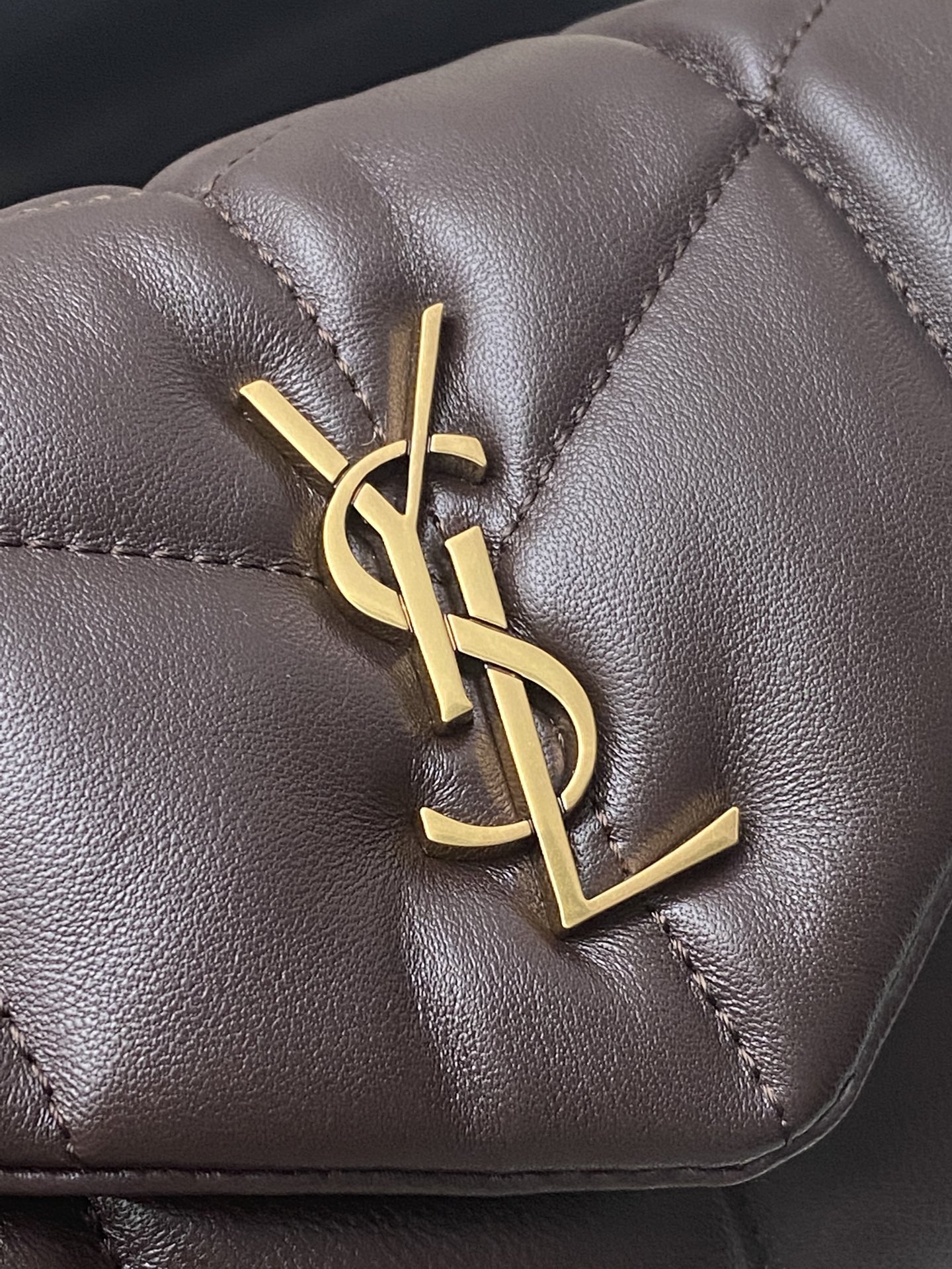 Saint Laurent 迷你咖啡羊皮/古金