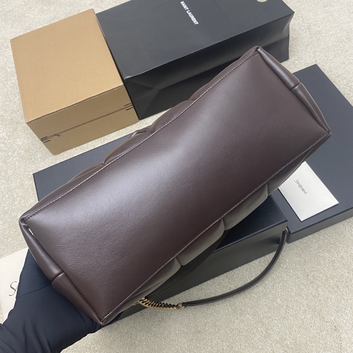 Saint Laurent 大号咖啡羊皮/金