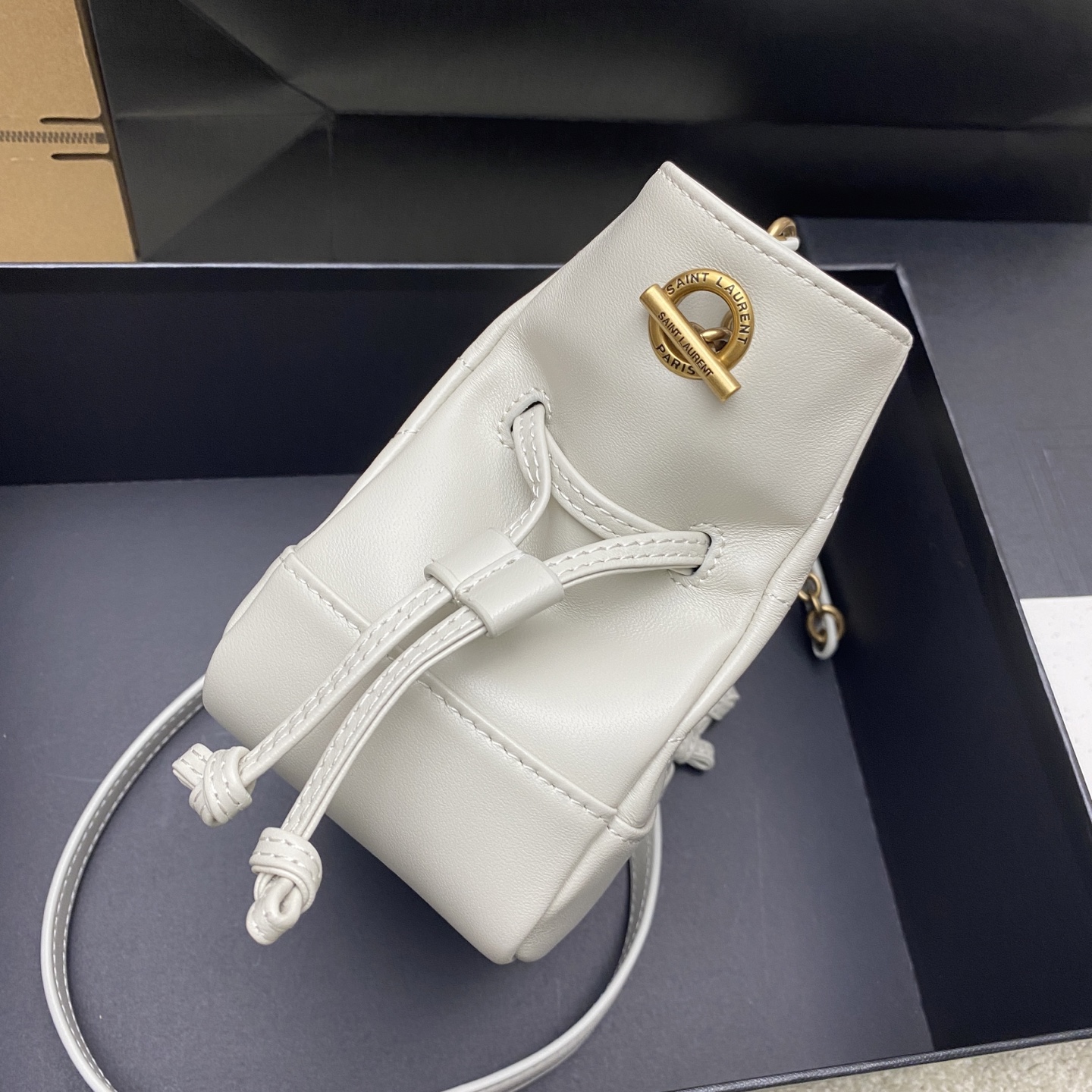 Givenchy 迷你 白羊皮/古金 最新斜跨福袋迷你号 了 福袋新尺寸好可爱 一起来种草吧