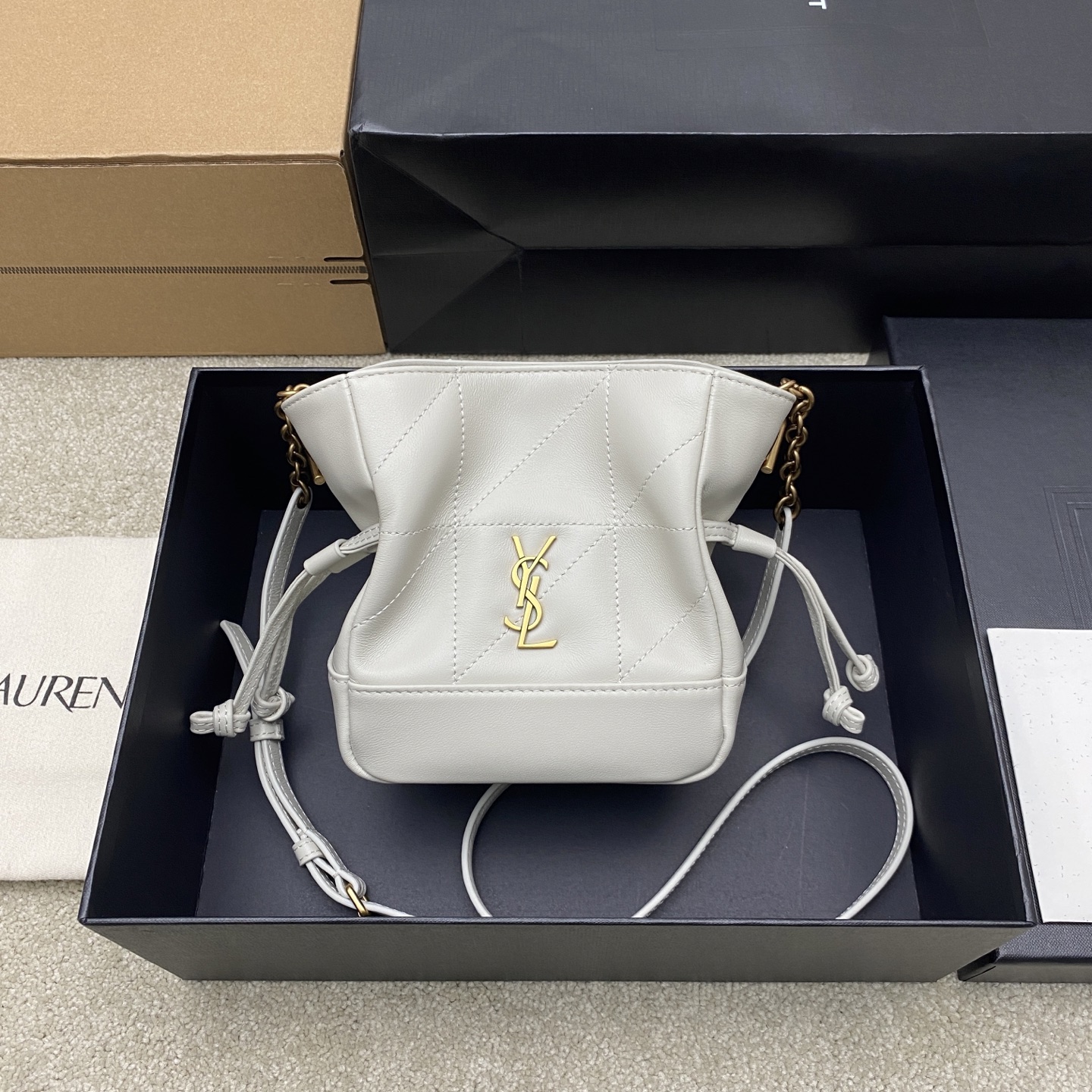 Givenchy 迷你 白羊皮/古金 最新斜跨福袋迷你号 了 福袋新尺寸好可爱 一起来种草吧