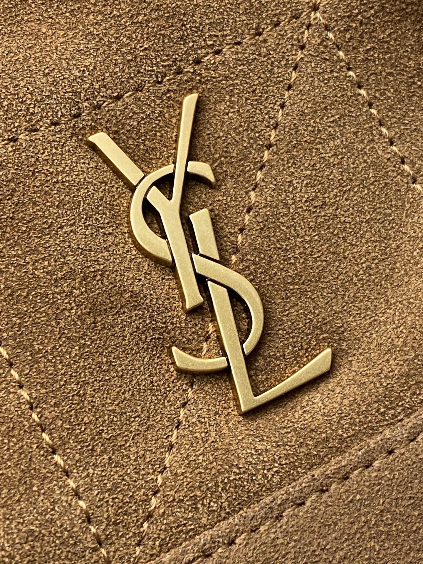 Givenchy 迷你 棕磨砂/古金 最新斜跨福袋迷你号 了 福袋新尺寸好可爱 一起来种草吧