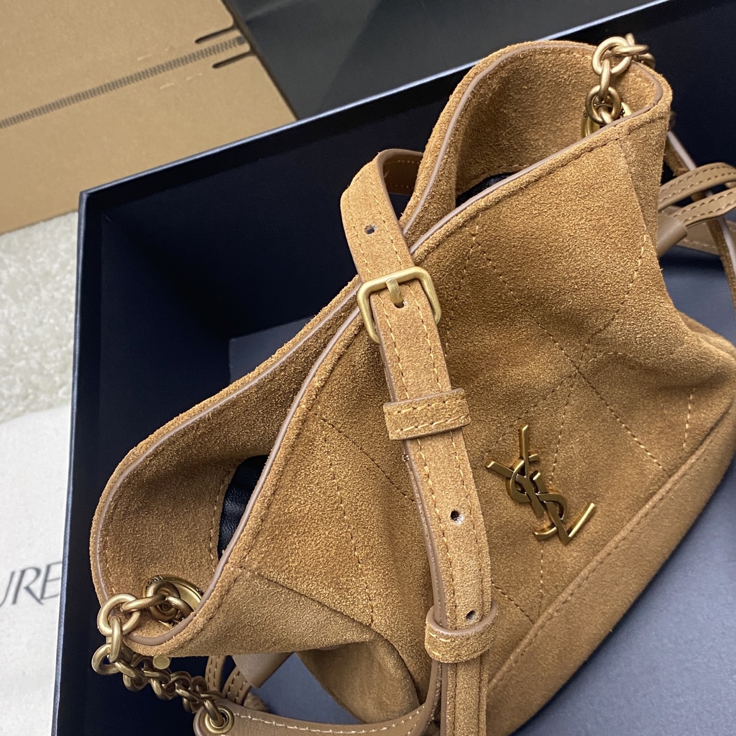 Givenchy 迷你 棕磨砂/古金 最新斜跨福袋迷你号 了 福袋新尺寸好可爱 一起来种草吧