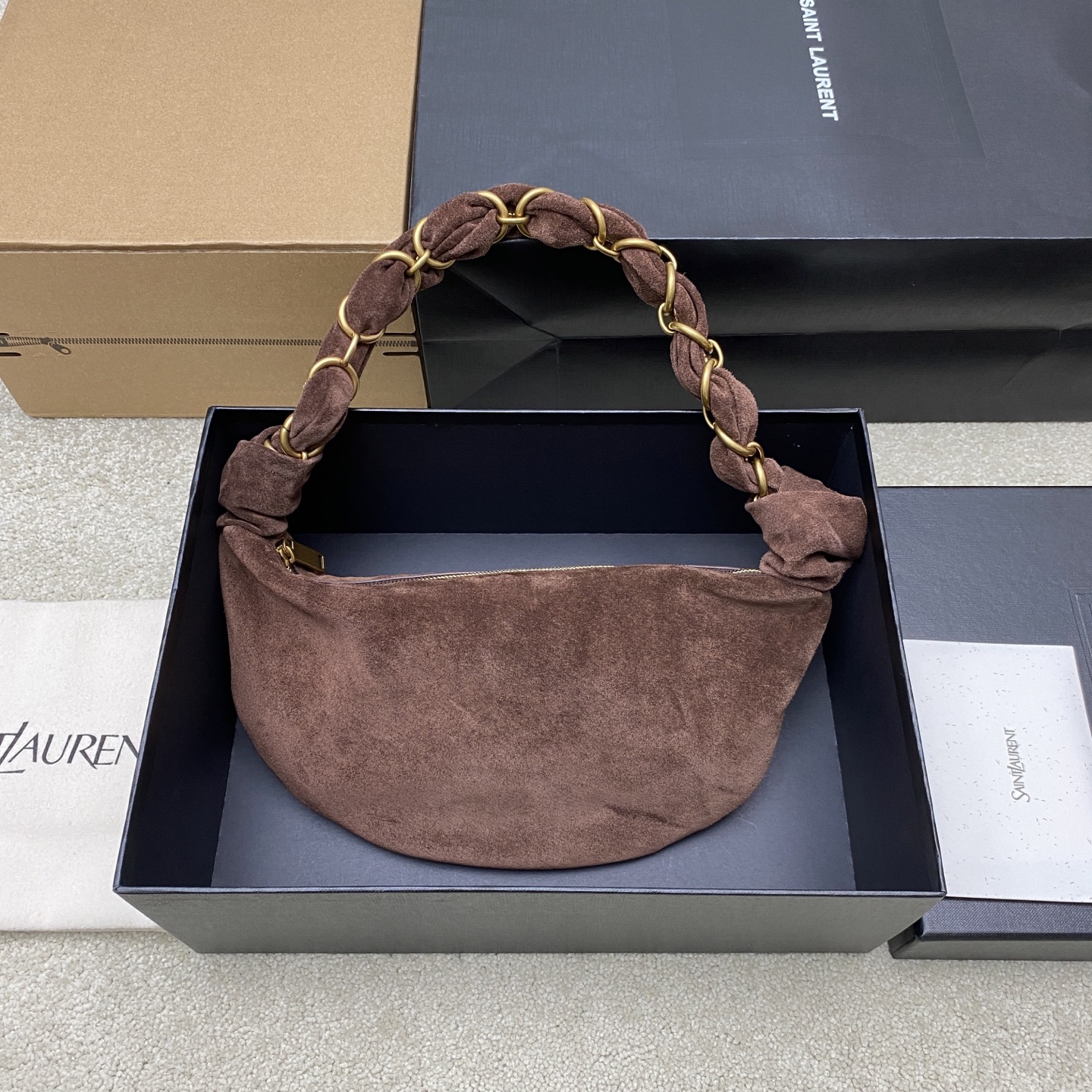 Saint Laurent 26S5 Amalia手袋 选用细腻侵染小羊皮 手感超柔软 质感满分6金属缠绕手柄设计