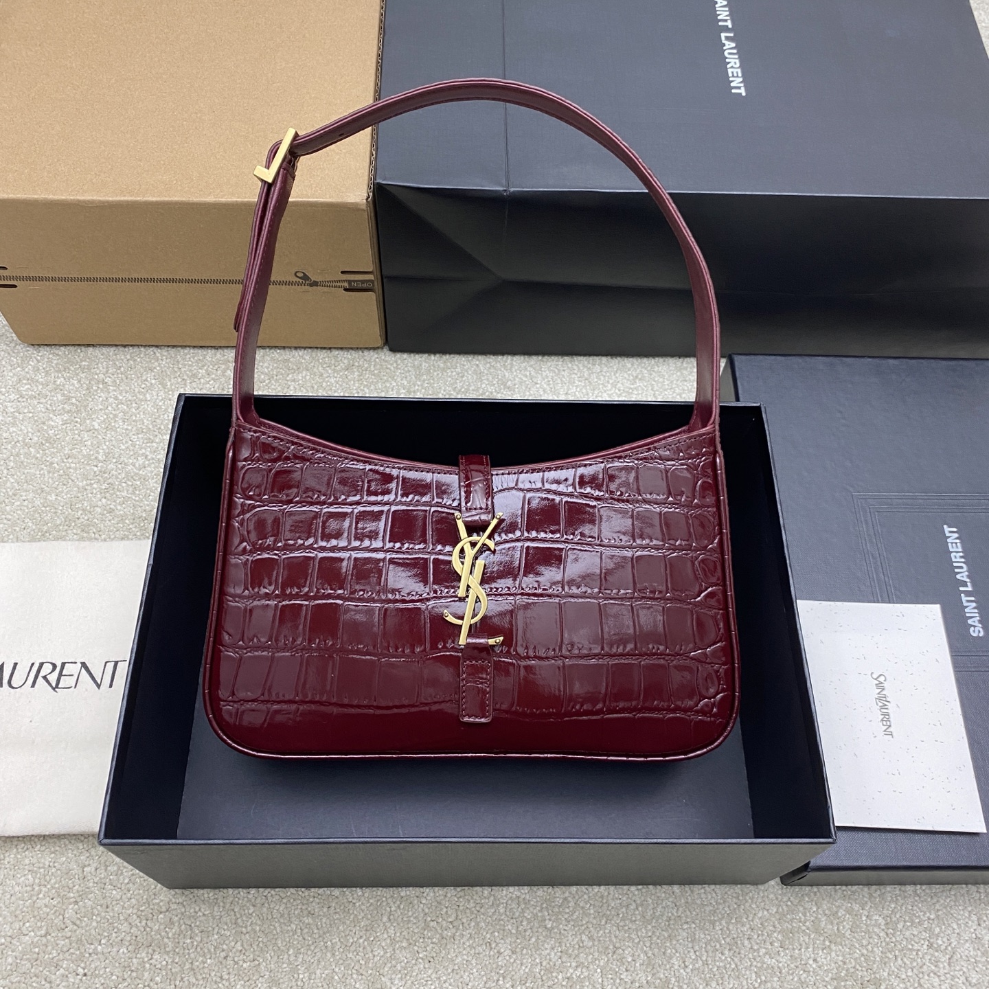 / 🌈𝑳𝑬 5 𝐀̀ 7▪️ Y ‼️ Cléo from to 5-7 👑2026 657228 24.5x16x6cm Novità Borse