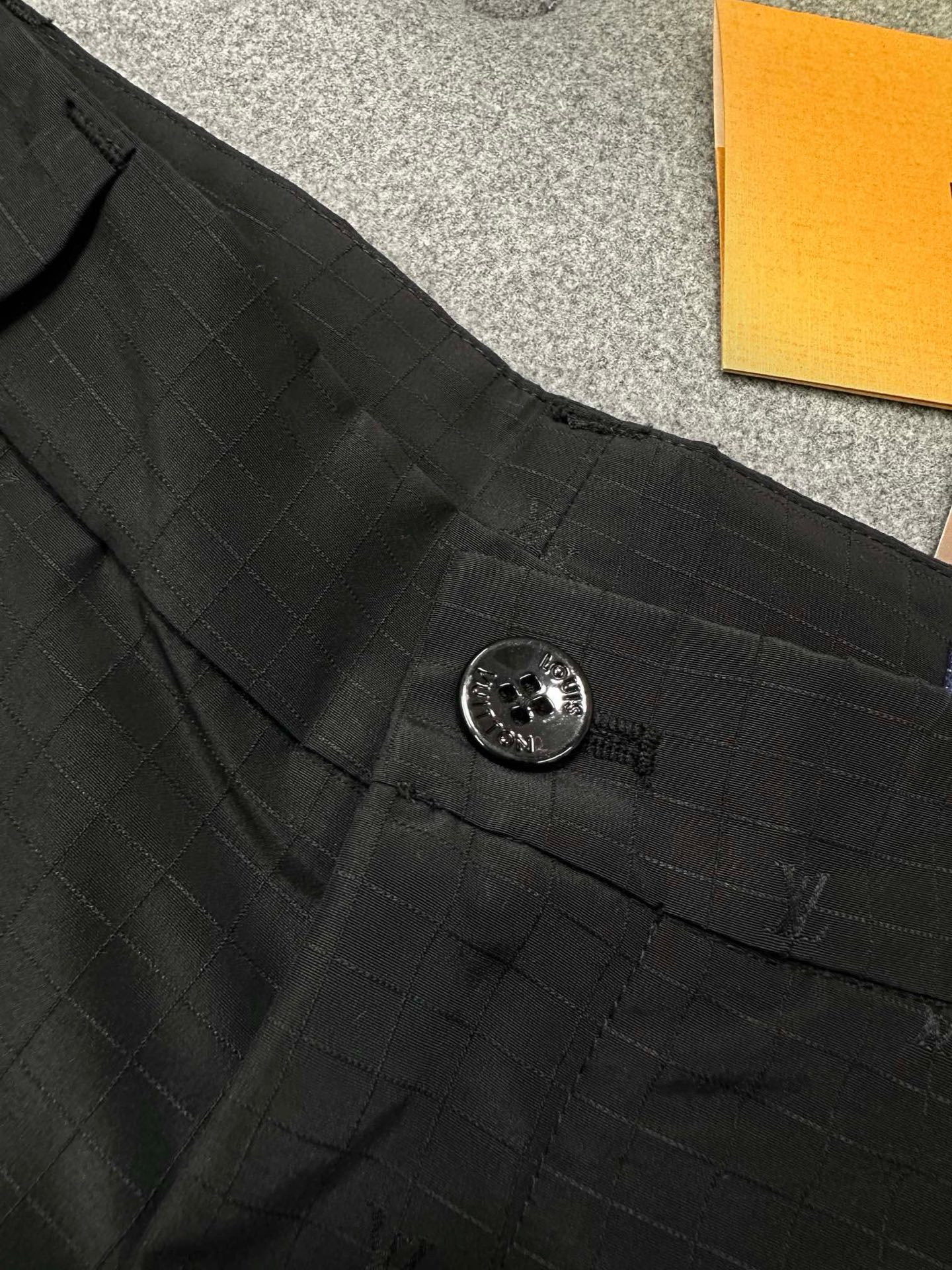 루이비통 남성 반바지 129728 Louis Vuitton Shorts 썸네일 이미지