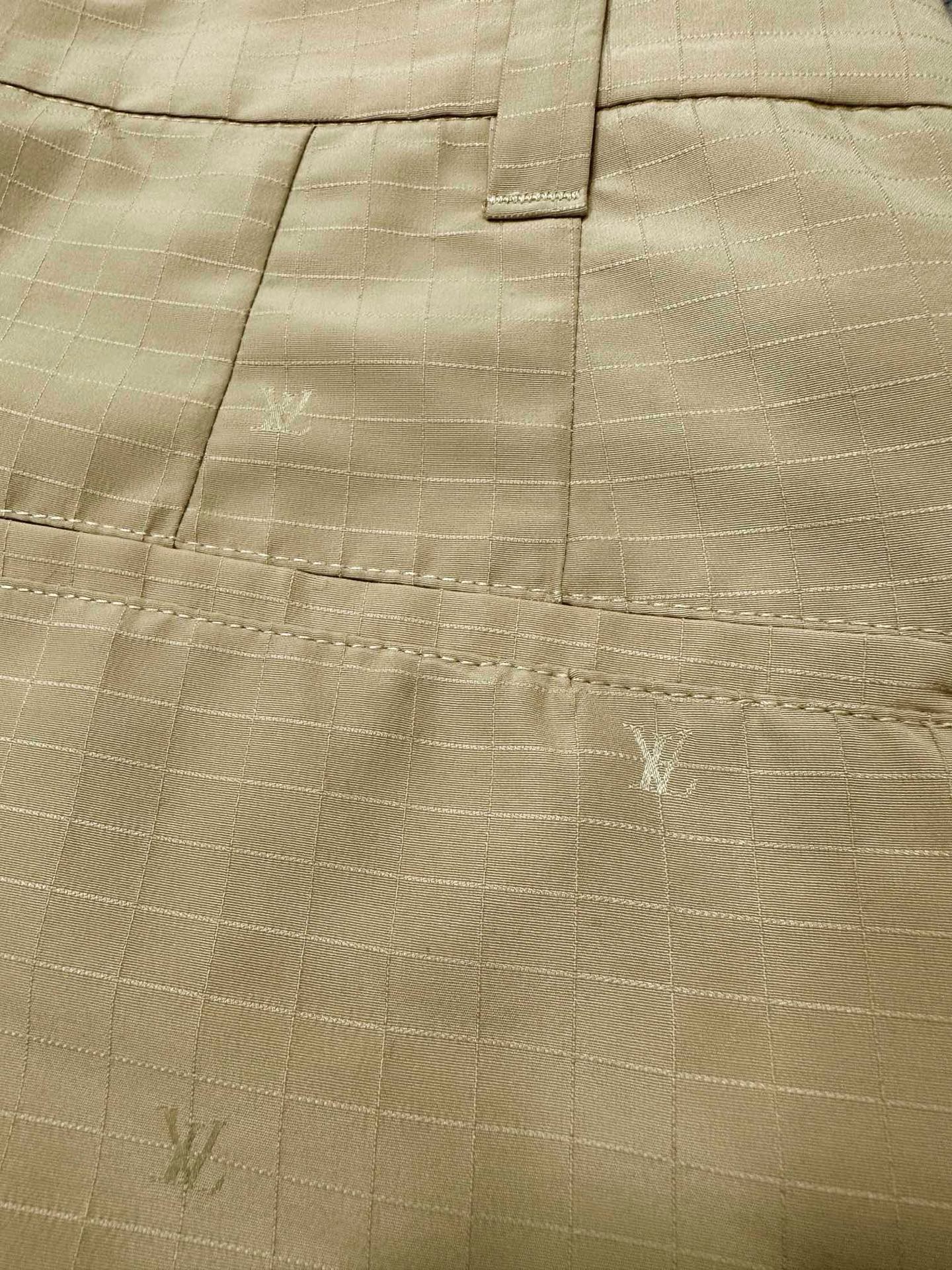 루이비통 남성 반바지 129727 Louis Vuitton Shorts 썸네일 이미지