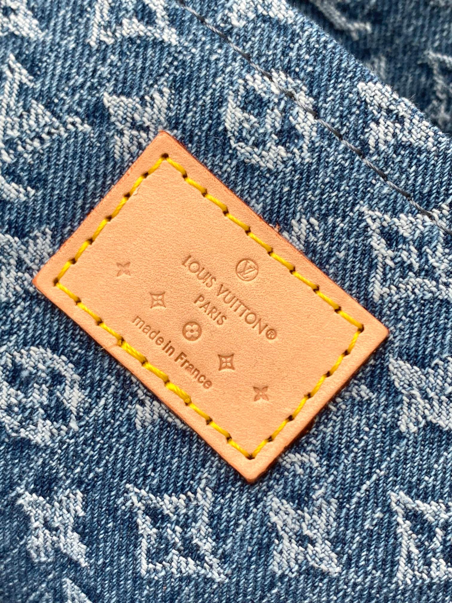 原厂皮M46829蓝色皮料是正品法国A级品质手工油边细节非常精致尺寸:27x18x3