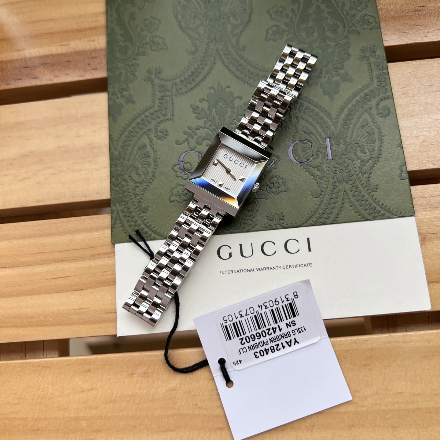 Часы Gucci