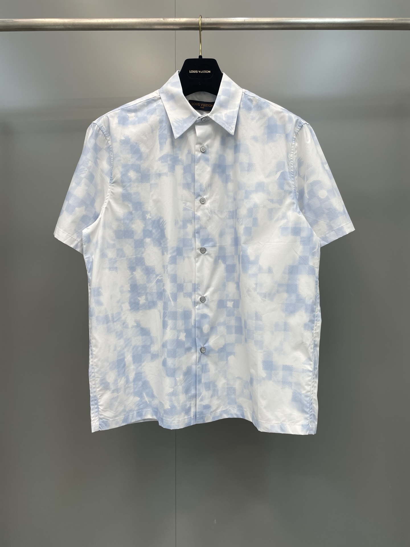 NO:786869,Lujia 2026 spring new men's short-sleeved shirt, arctic ice blue cotton floral pattern., Louis Vuitton-clothing, louis vuitton, louis vuitton, louis vuitton, shirts, T-shirt,19860909驴家2026春季新款男士短袖衬衫,北极冰蓝纯棉花卉图案.,路易威登-服装,louis vuitton,louis vuitton,louis vuitton,shirts,T-shirt,,Women's clothing