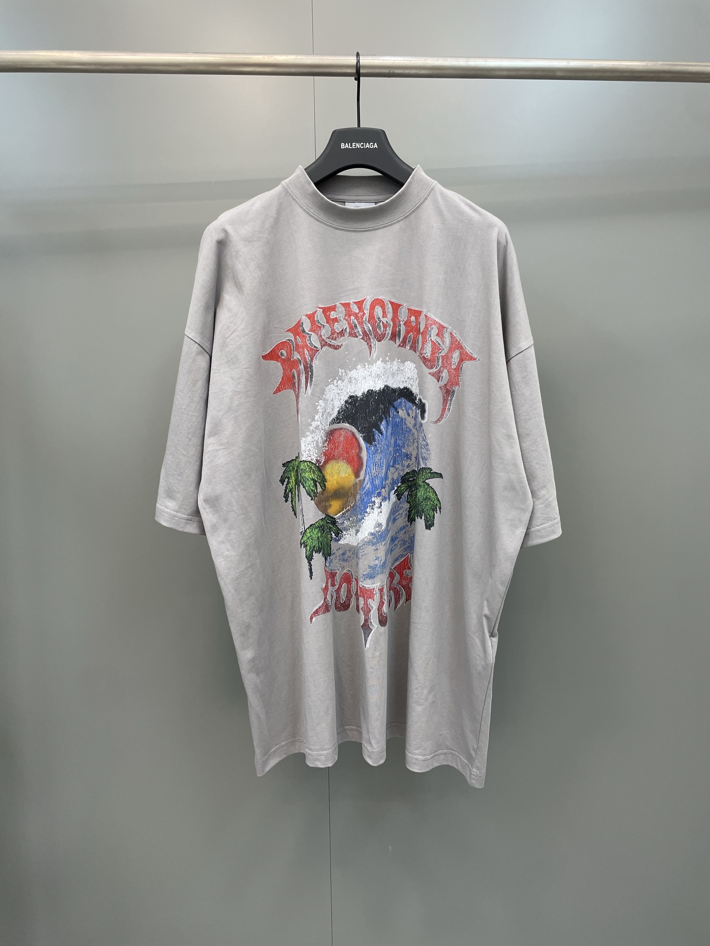 NO:820512,Balenciaga SS26 VINTAGE SURFER Hawaiian style sunset wave loose short-sleeved tee, Balenciaga-clothing, balenciaga, balenciaga, T-shirt,19860909Balenciaga 巴黎世家 SS26 VINTAGE SURFER夏威夷风格落日海浪宽松短袖tee,巴黎世家-服装,balenciaga,balenciaga,T-shirt,,Women's clothing