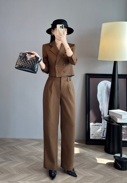 Women's Wool Blend Suit Set - Korean Style Slim Fit Blazer and Wide Leg Pants 1 Women's Wool Blend Suit Set - Korean Style Slim Fit Blazer and Wide Leg Pants