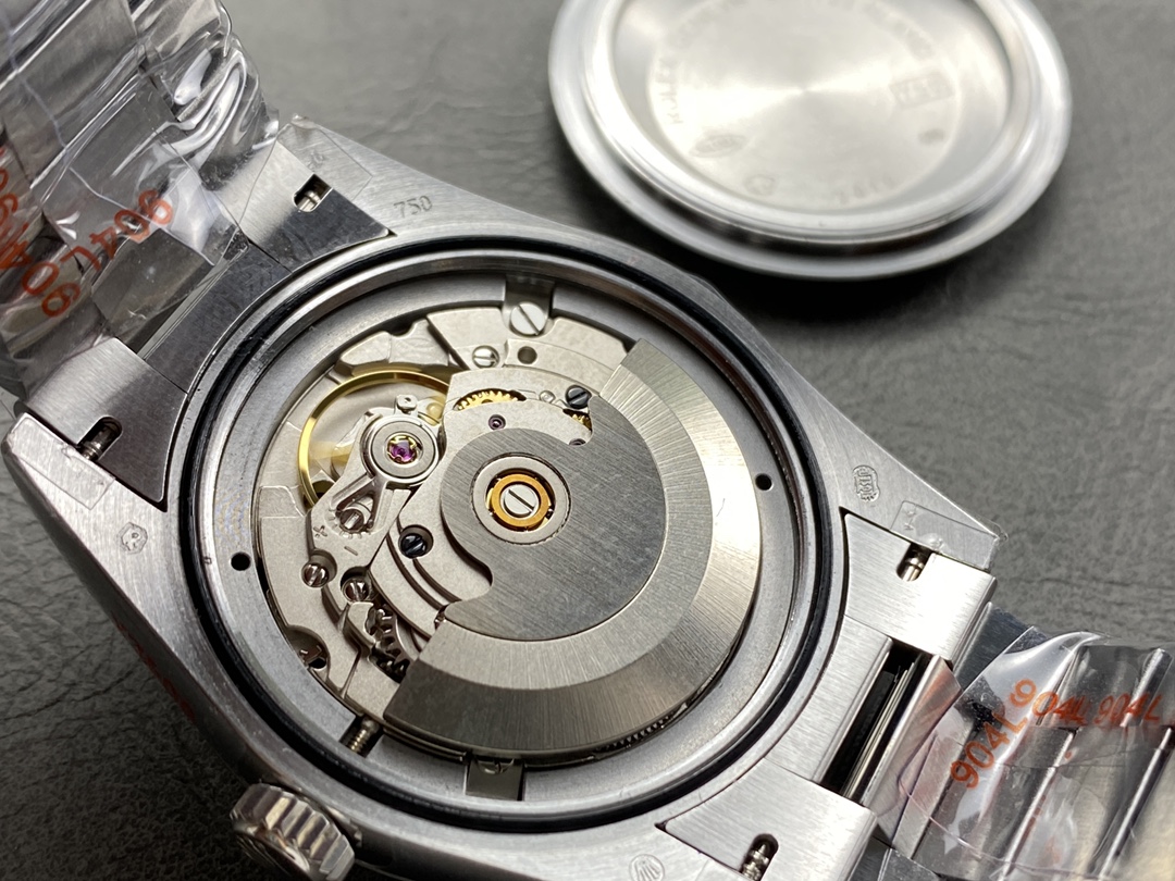 NO:157338,QF Counterweight Rolex Weekly Log Double Calendar 36mm Weight 158g Weight 2836 movement Weight 140g Weight 140g Weight versatile style, no peeling, can be wrapped in gold!  ,,rolex19860909QF 配重 劳力士 星期日志 双历36mm 重量158g装2836机芯 重量140g装机芯 男女通用款,不掉皮,可包金！,,rolex,Watch