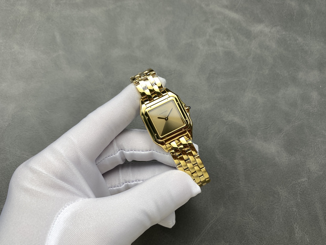 Cartier Panthère de Cartier Women's Watch, Yellow Gold Finish, Elegant Design 5 i1732901142 3696 3